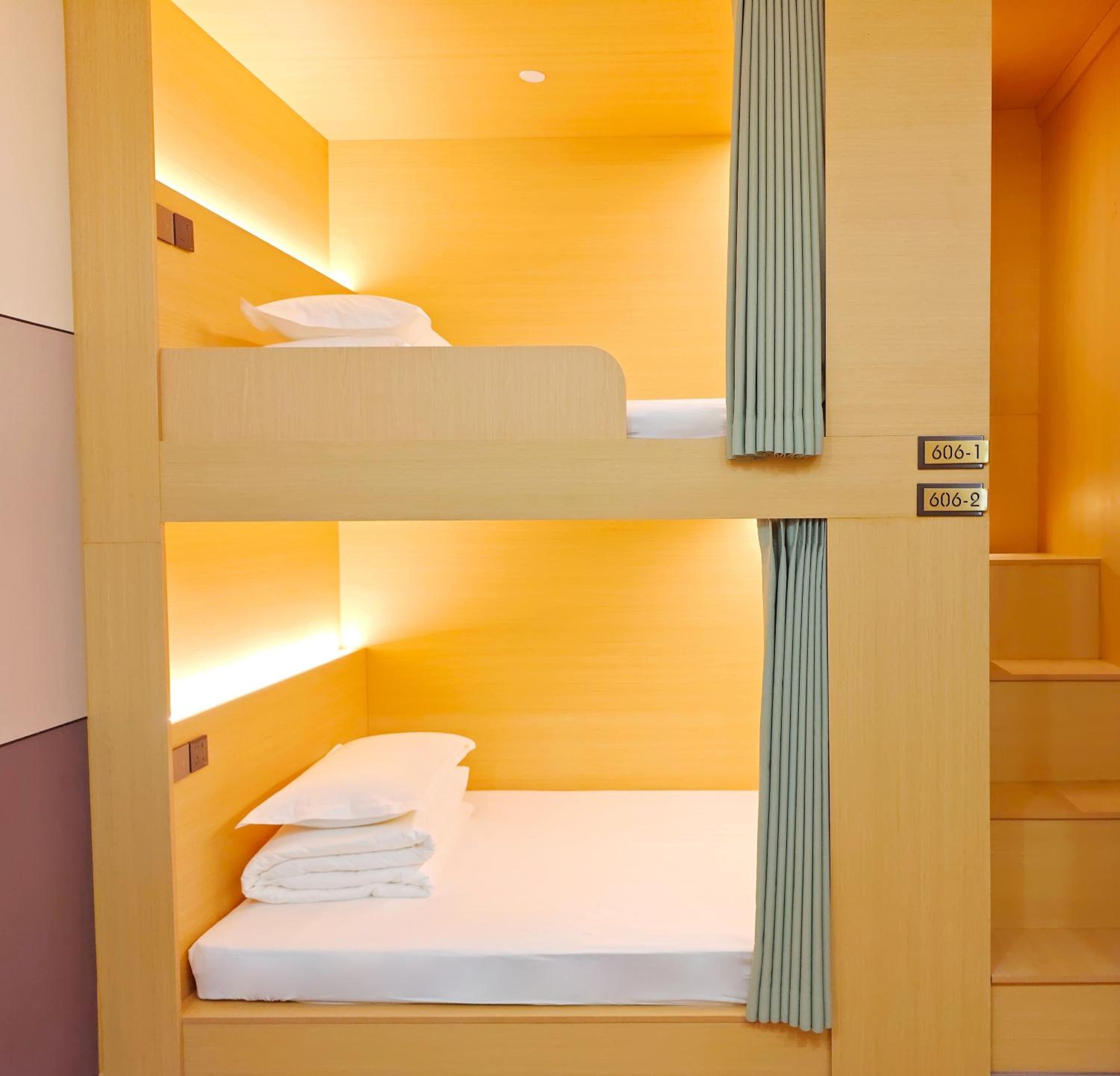 Bunk Bed in Female Dormitory Room   photo 3