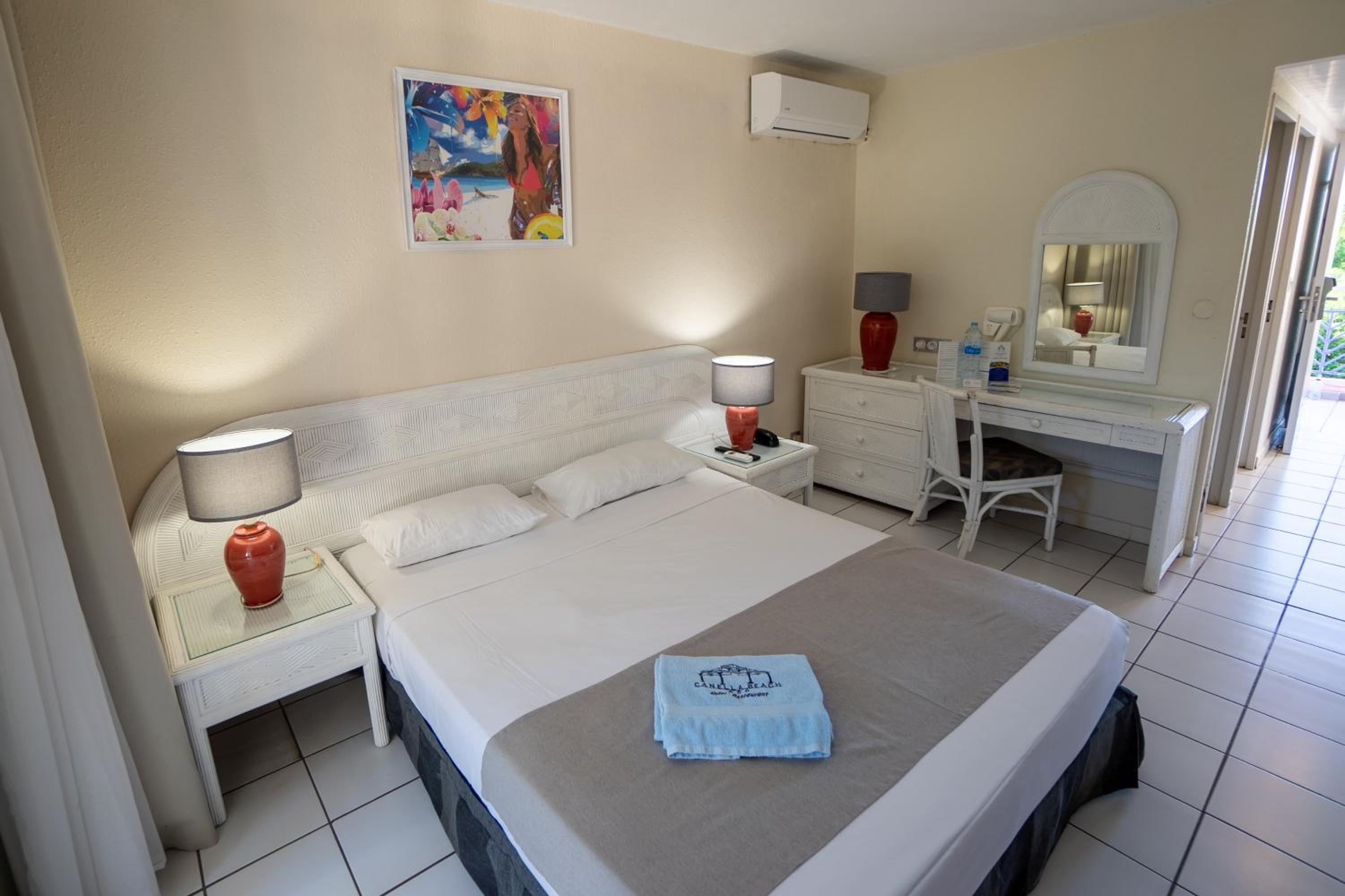 Apartment - Standard - Photo 4