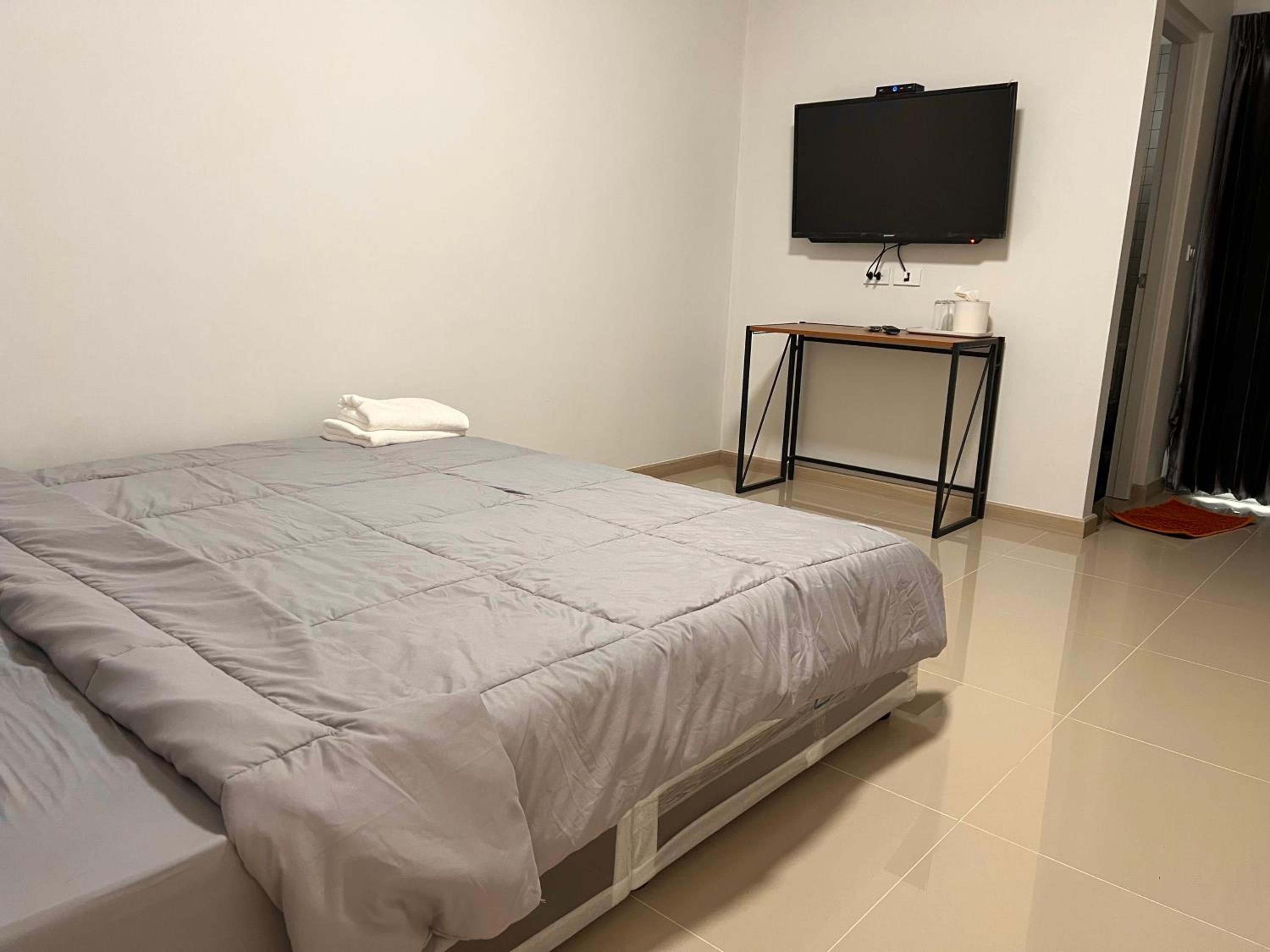Deluxe Double Room with Balcony photo 1