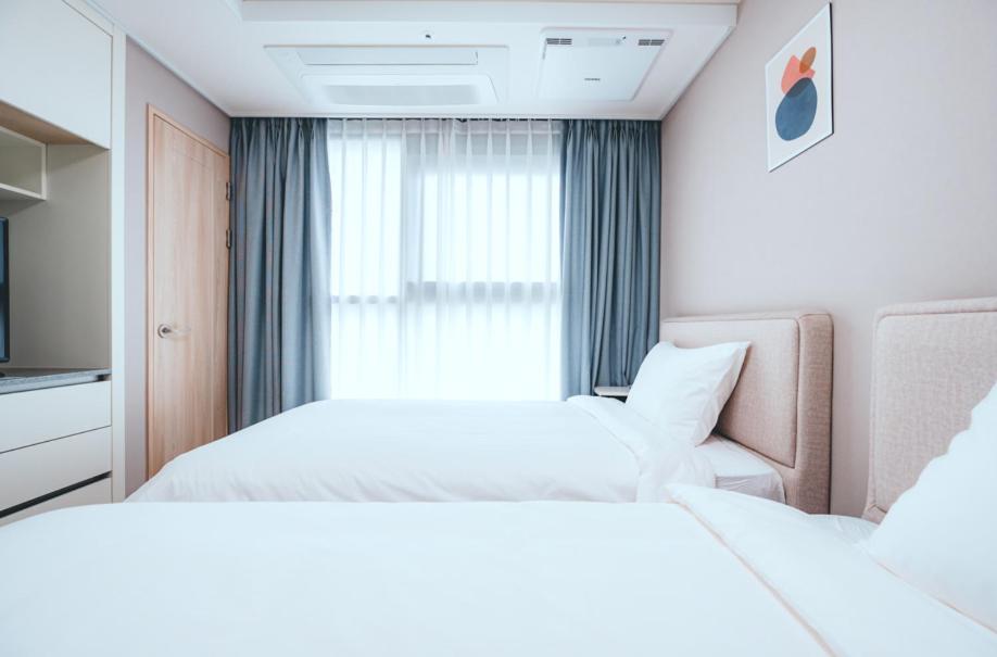 Optatum Pillow Mist PKG - Business Twin Room