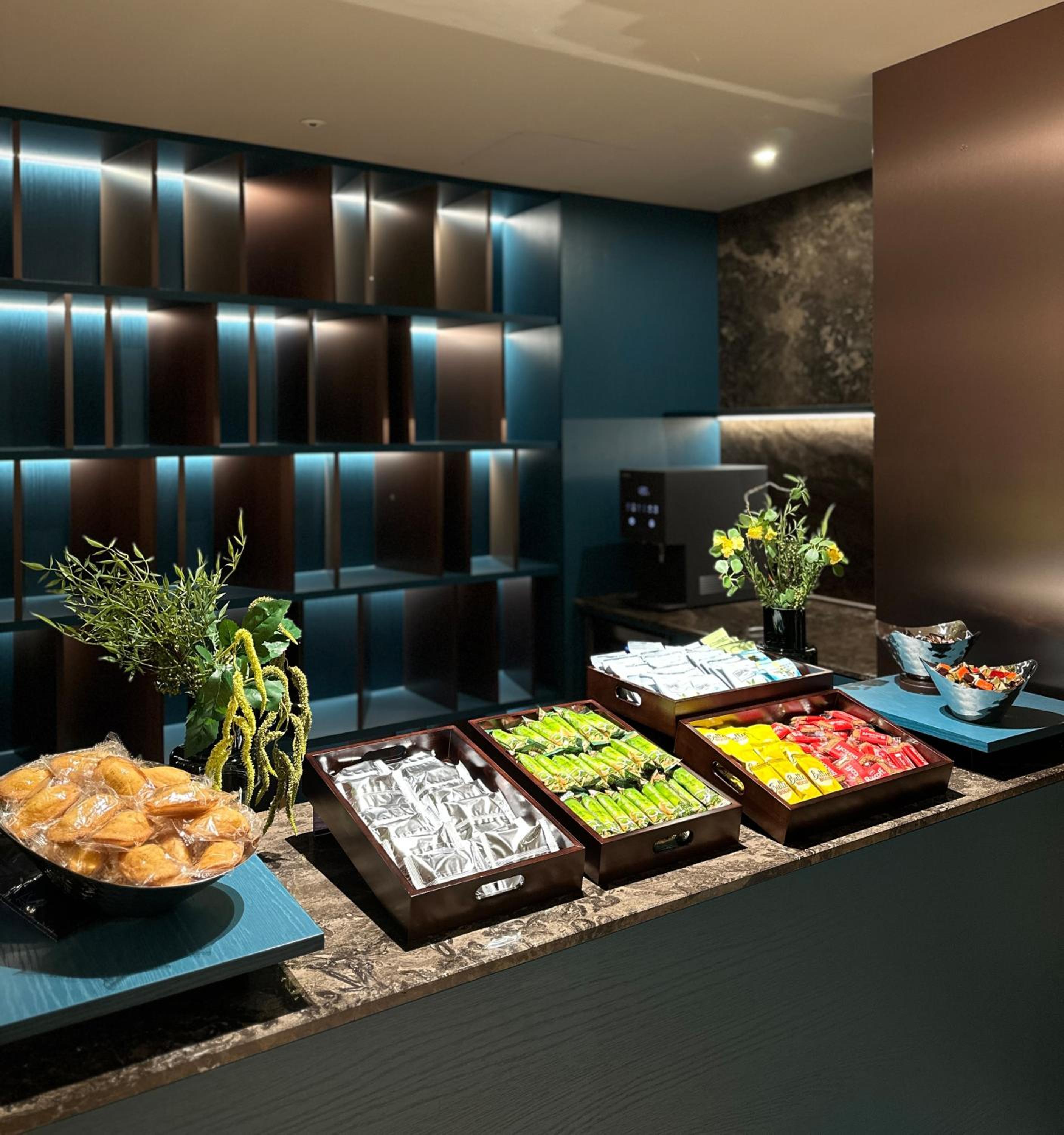 [Busan Minibar] Junior Suite Harbor