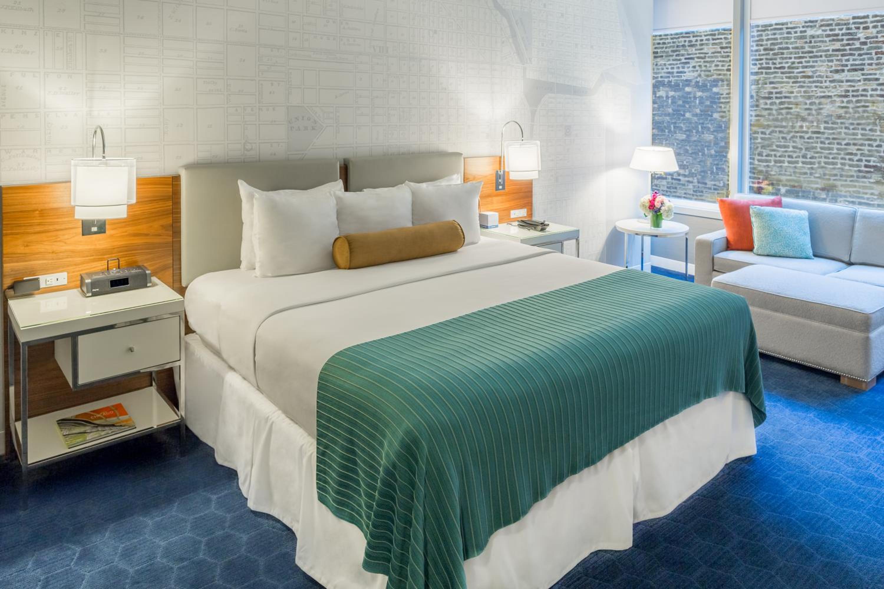Deluxe King Room