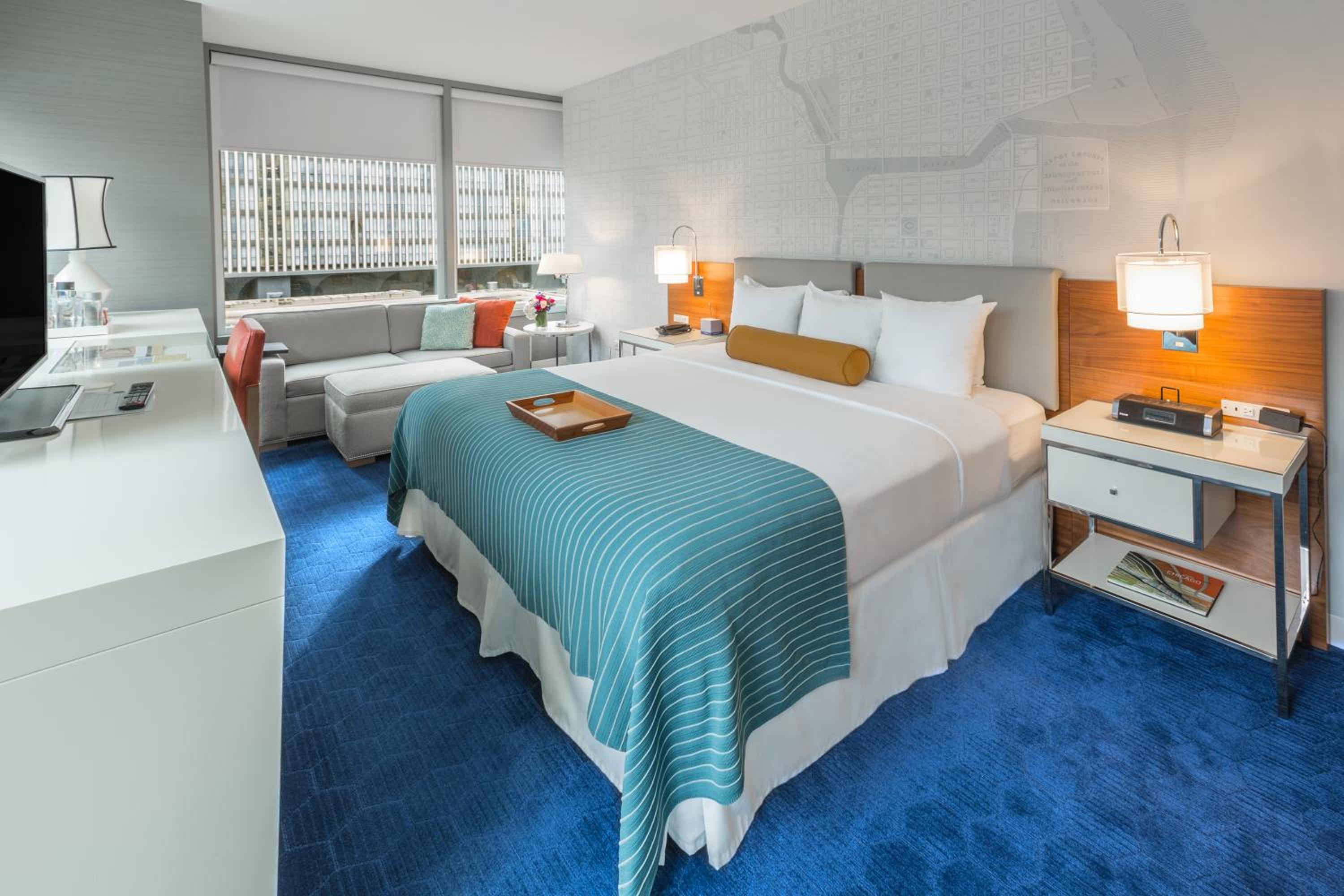 Deluxe King City View Room