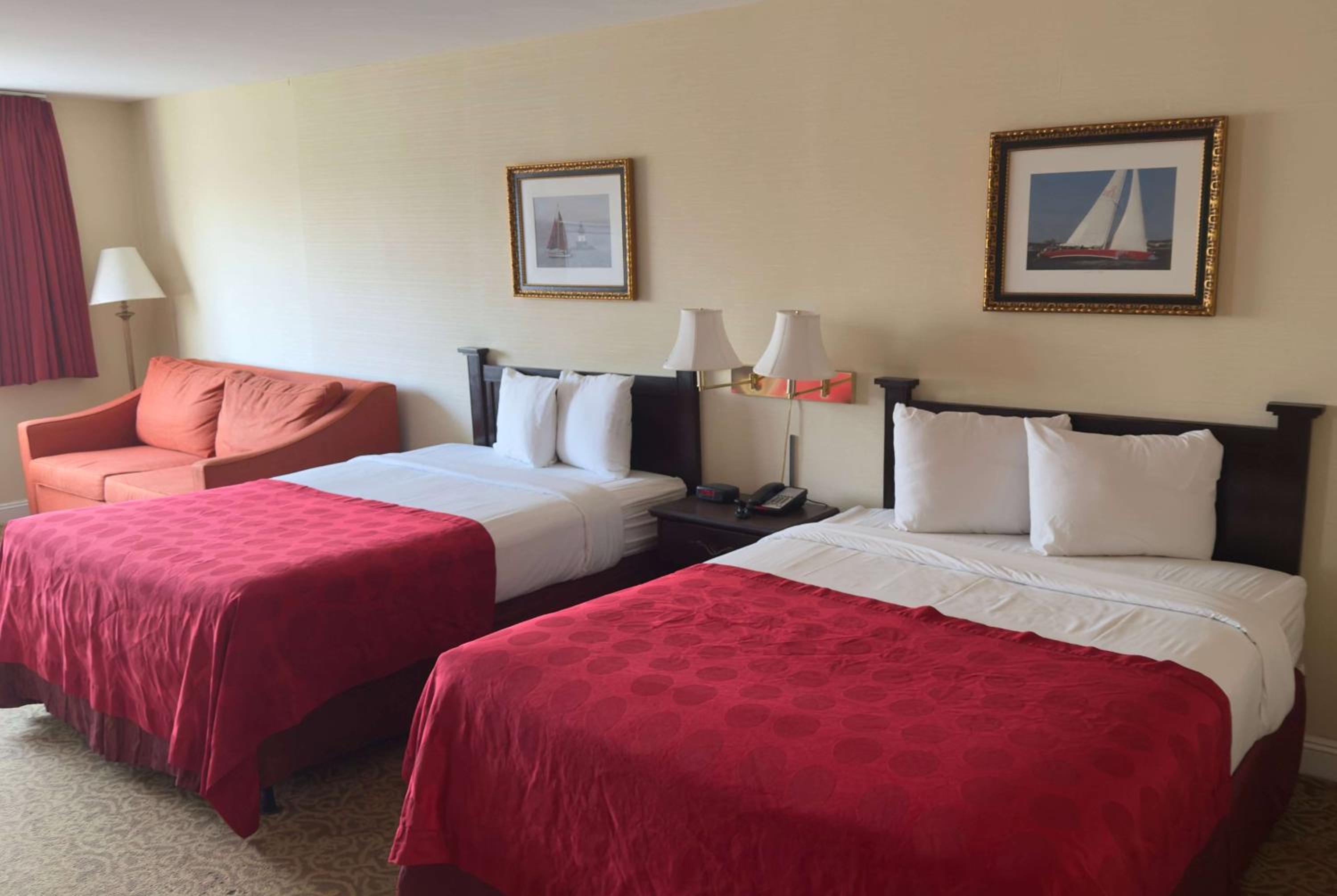 Two-Room Suite with Two Double Beds and One King Bed - Non-Smoking - Photo 2