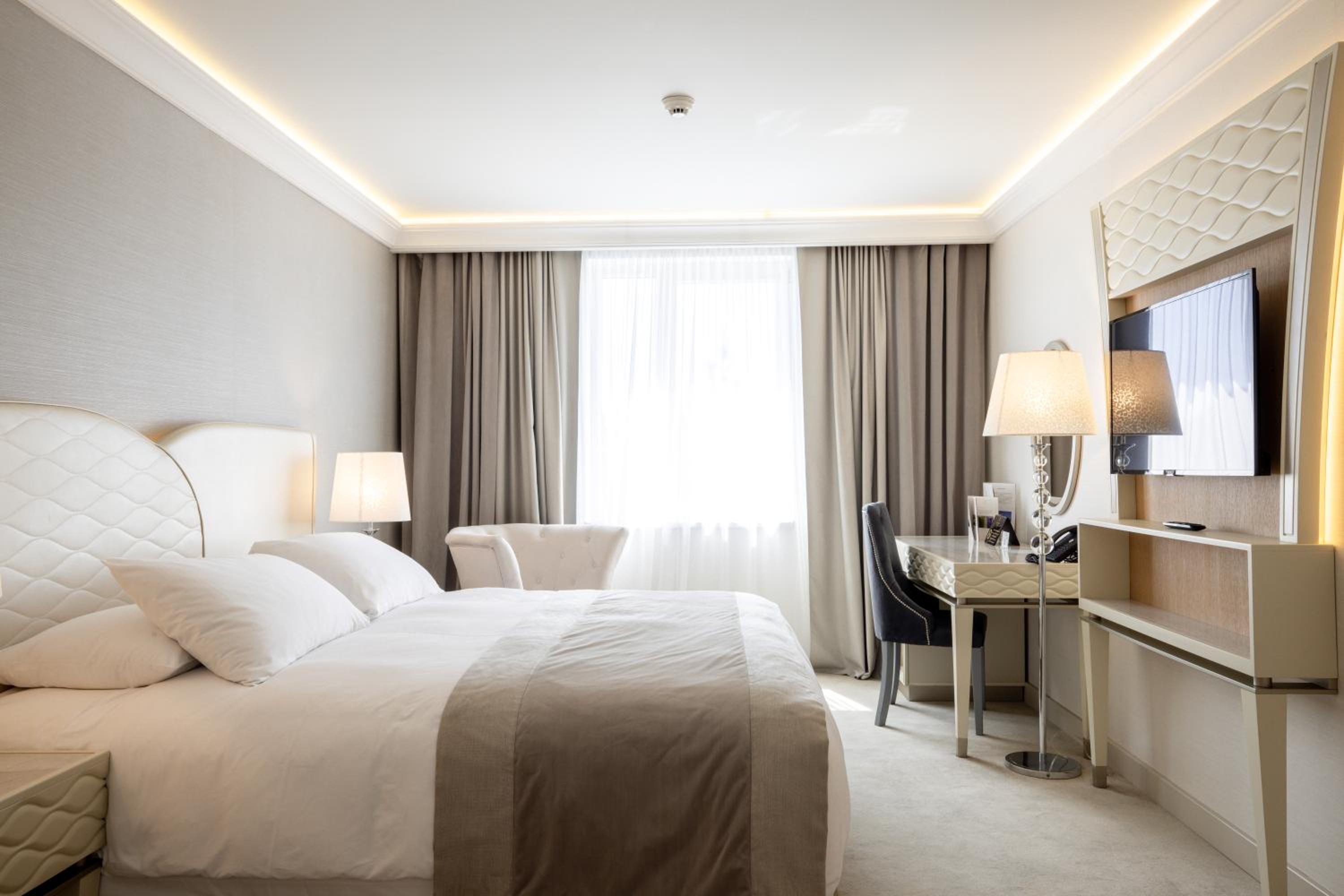 King Guest Room