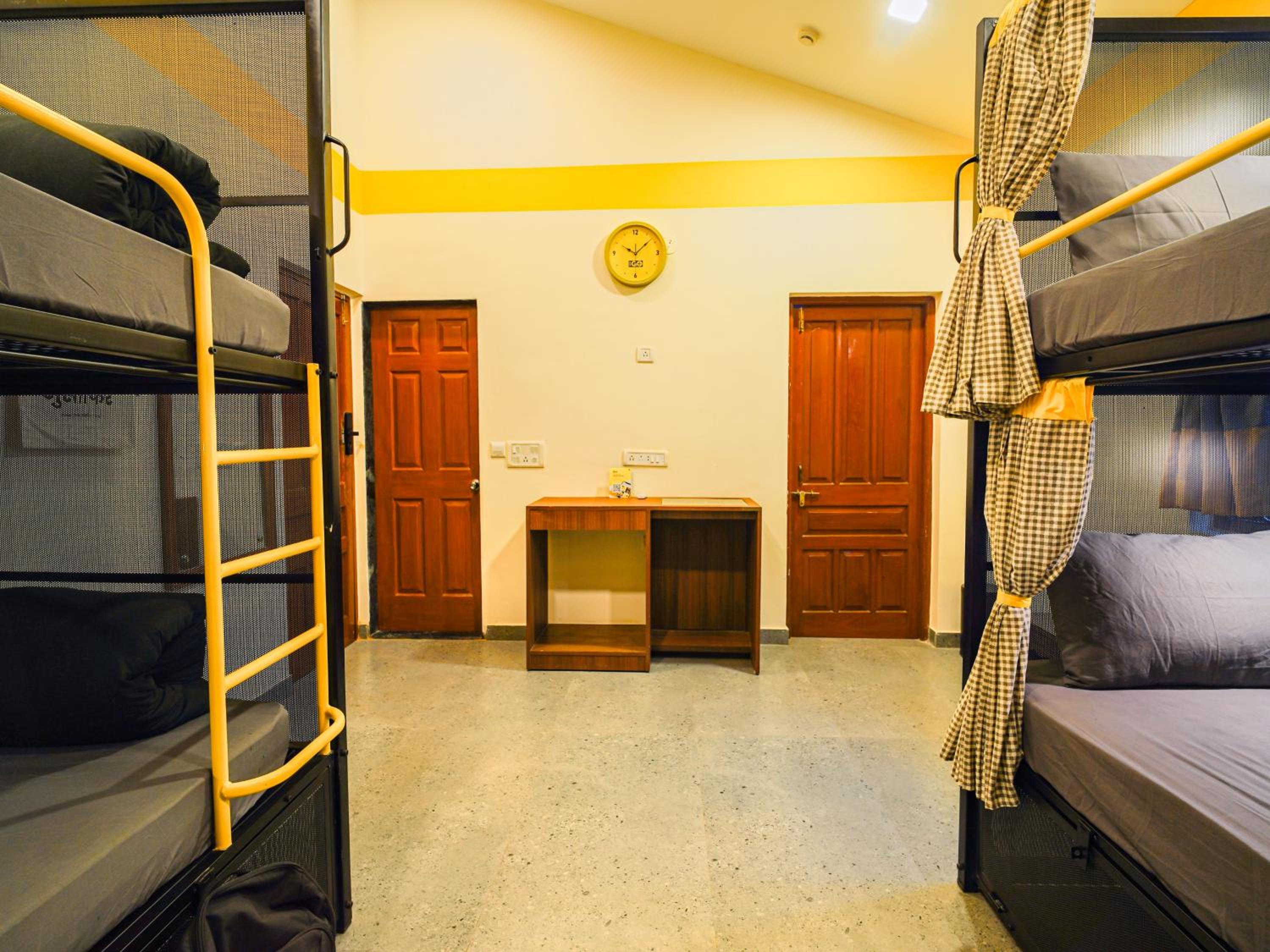 Bed in 4-Bed Female Dormitory Room photo 2