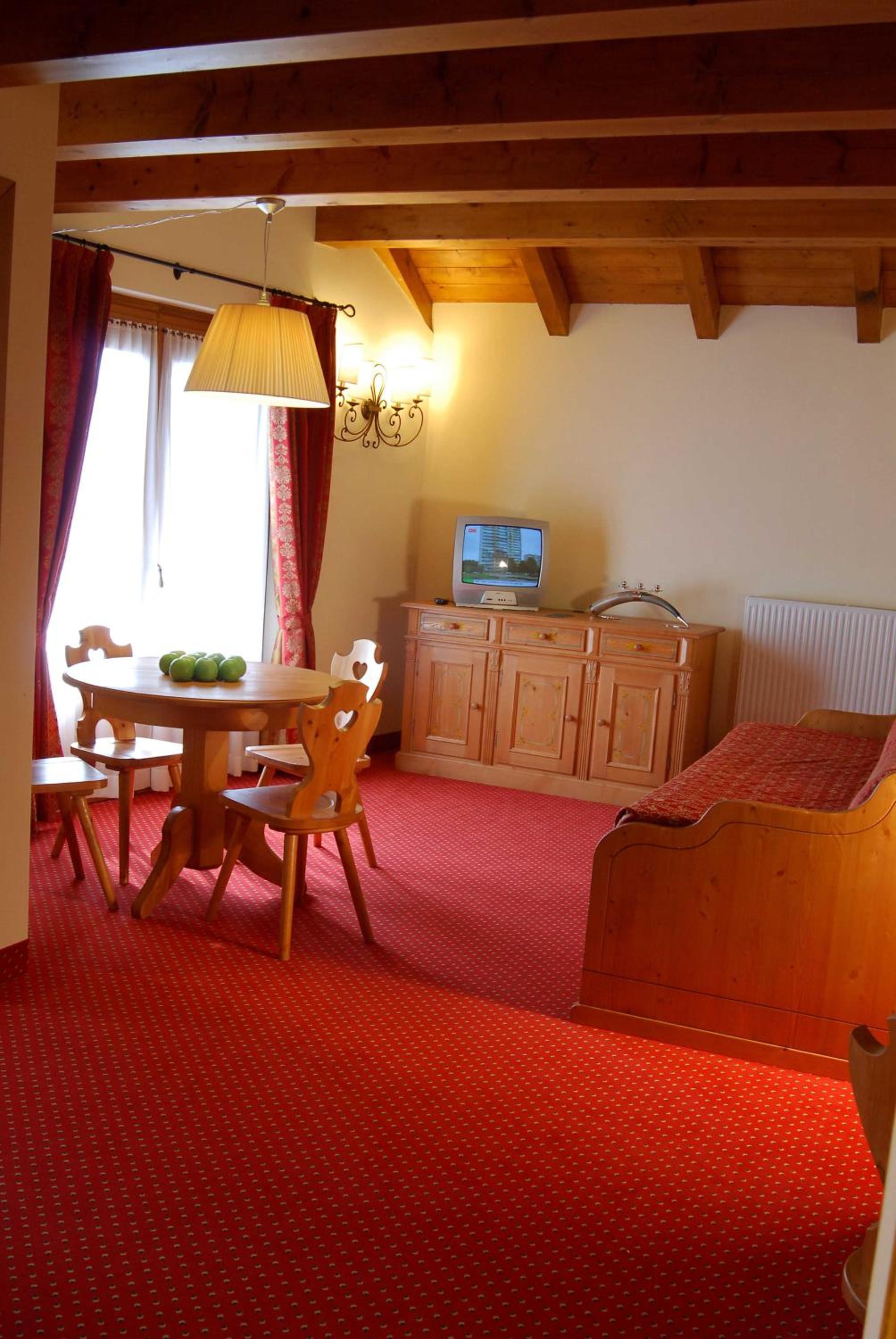 Deluxe Junior Suite