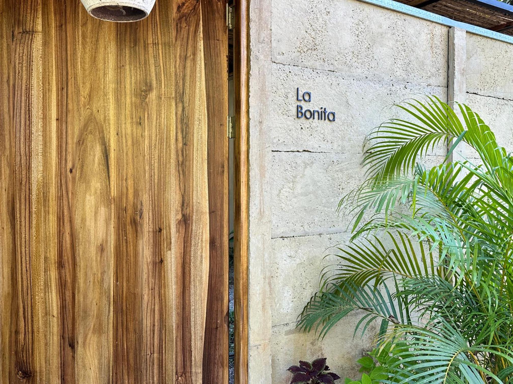 Bungalow with Patio