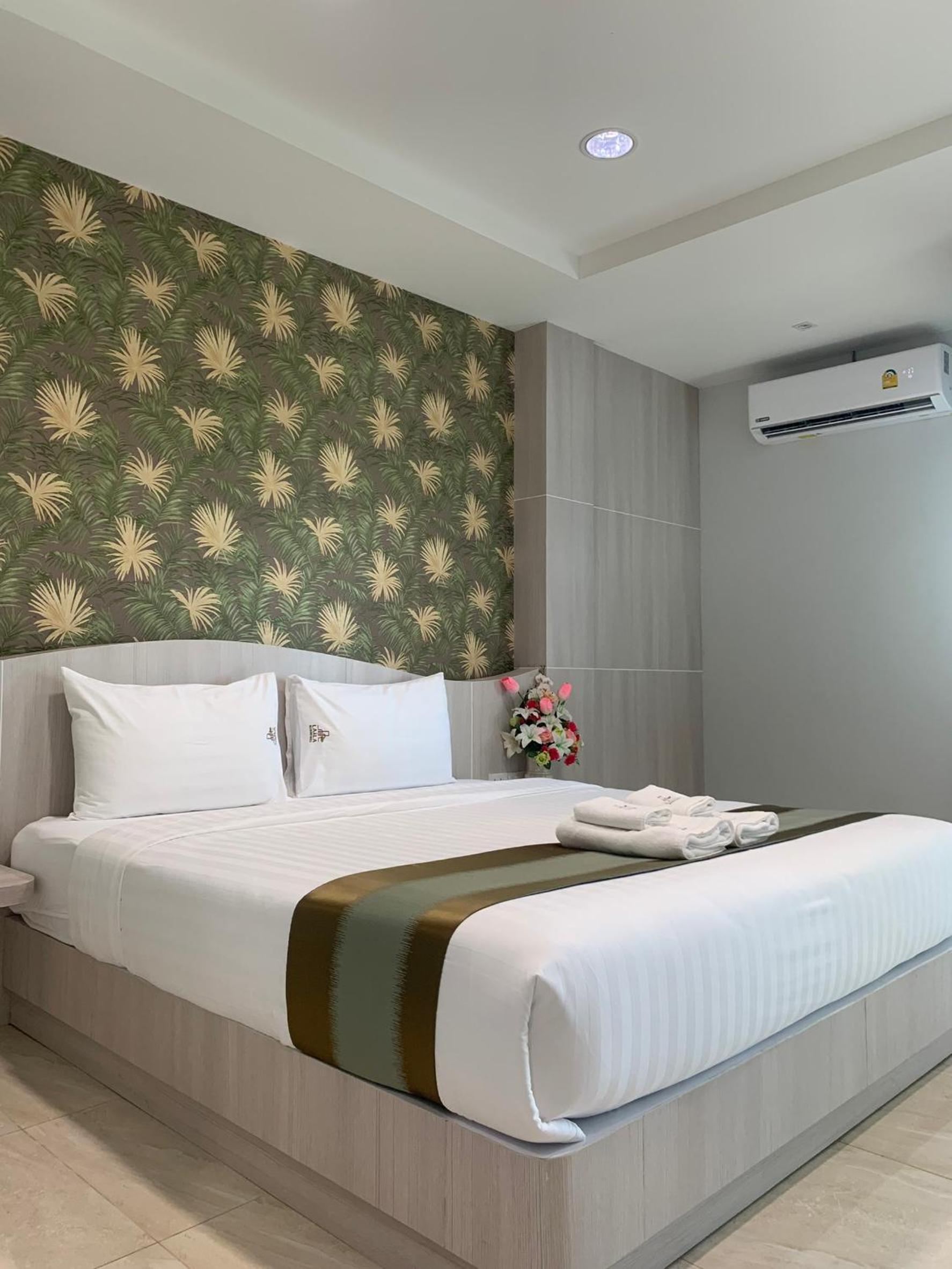 Single Room with Park View photo 2