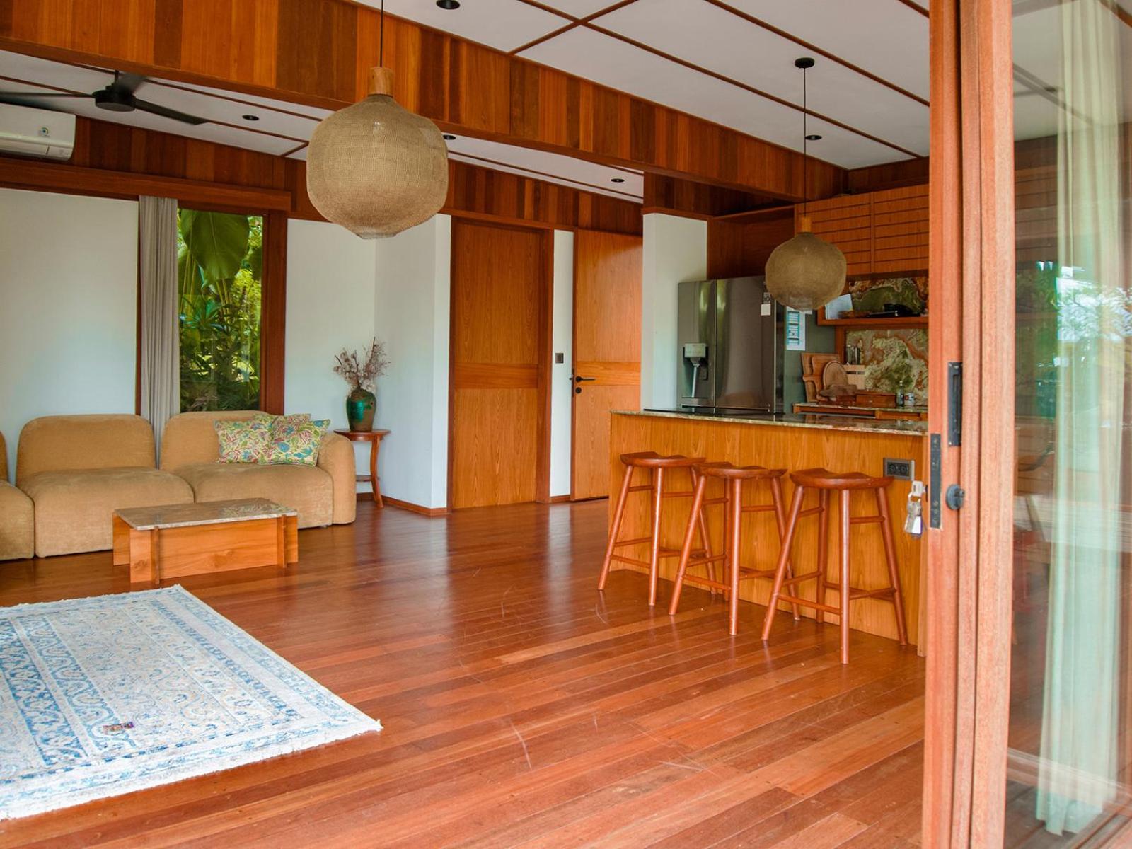 Villa with Private Pool - Photo 12
