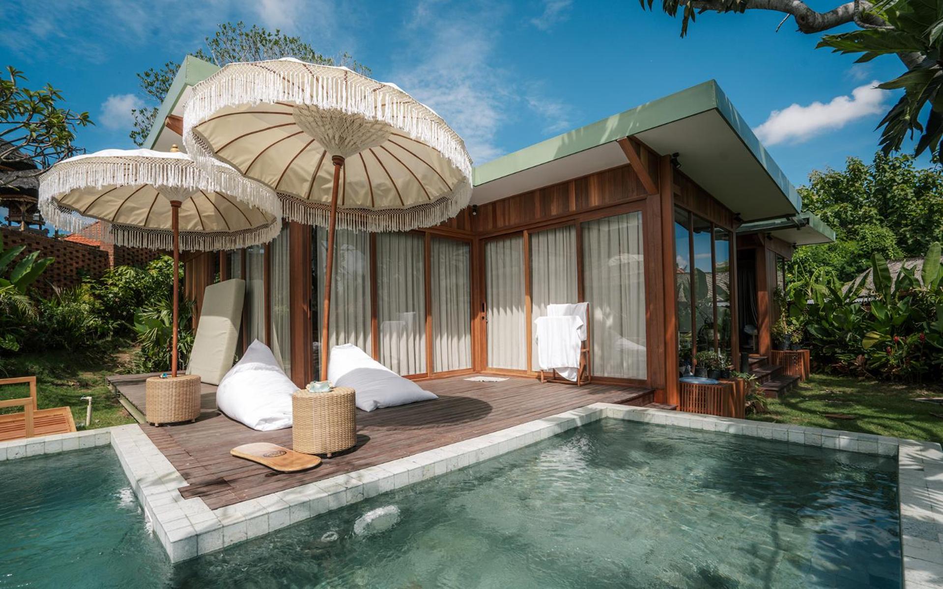 Villa with Private Pool - Photo 2