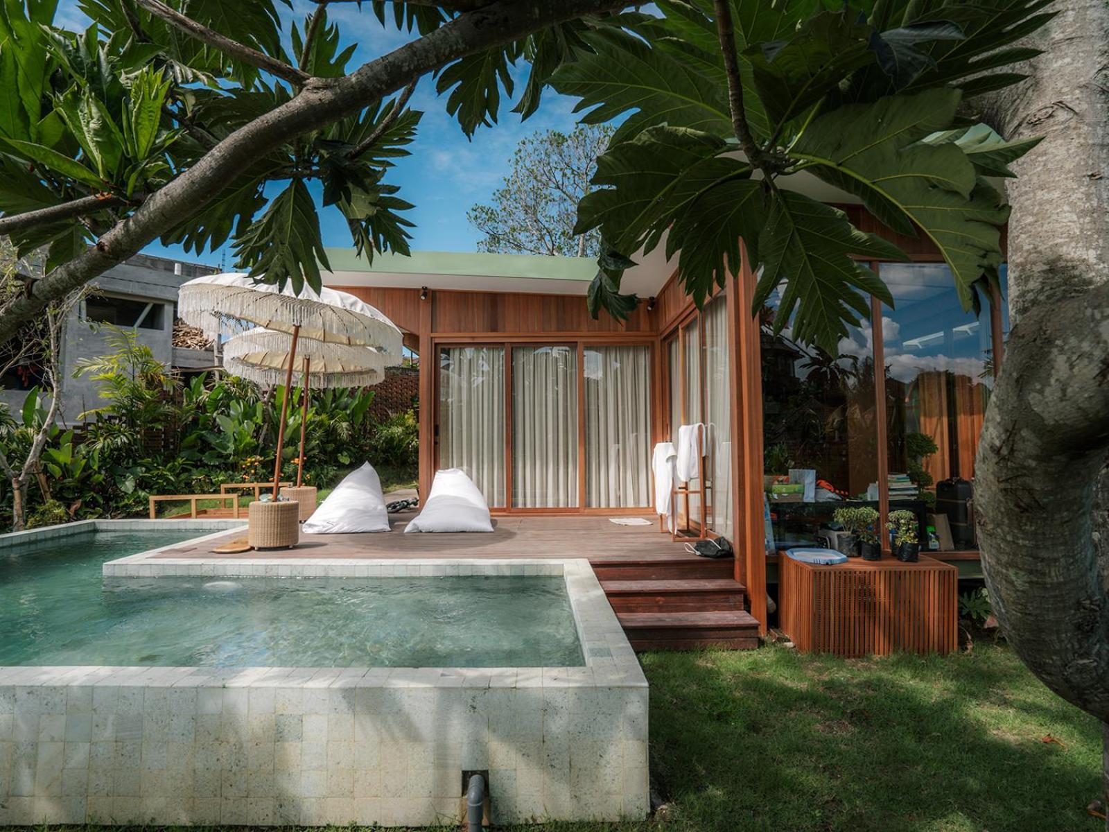Villa with Private Pool - Photo 3