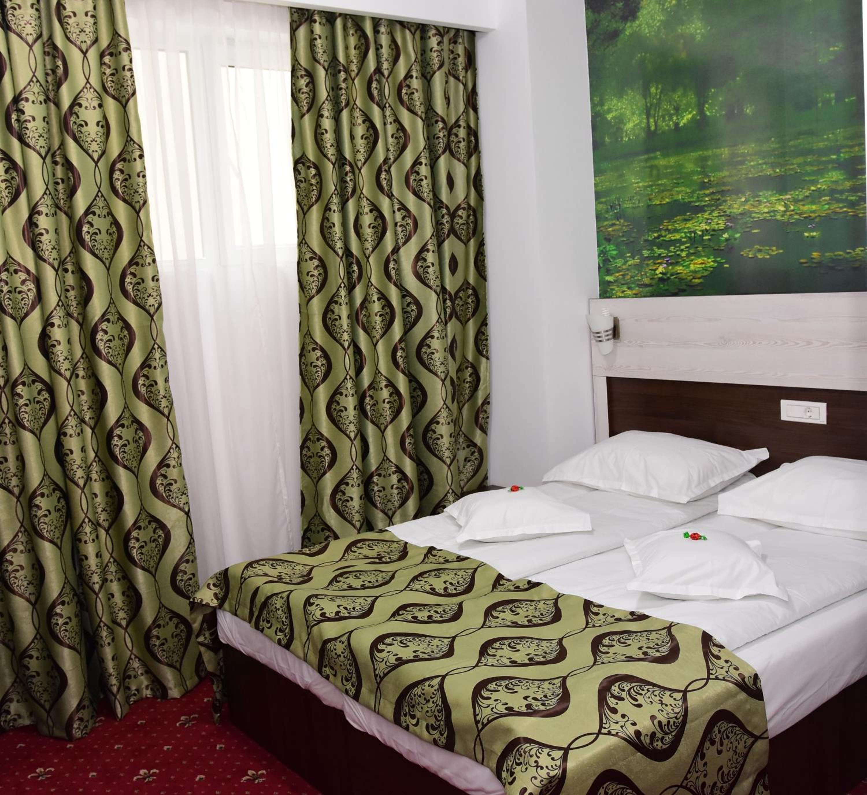 Double Room - Photo 2