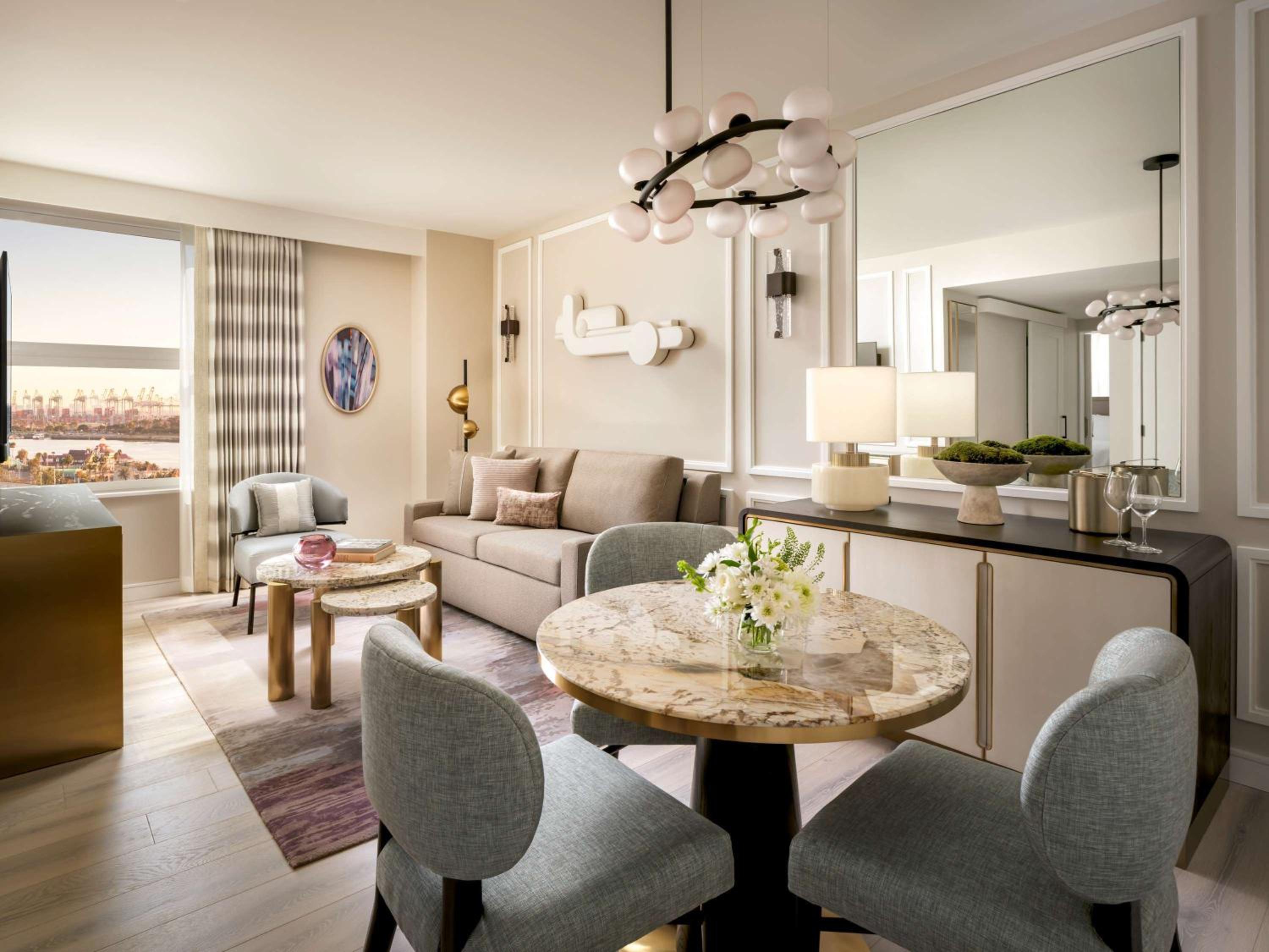 Signature One Bedroom King Suite with Soaking Tub and City View