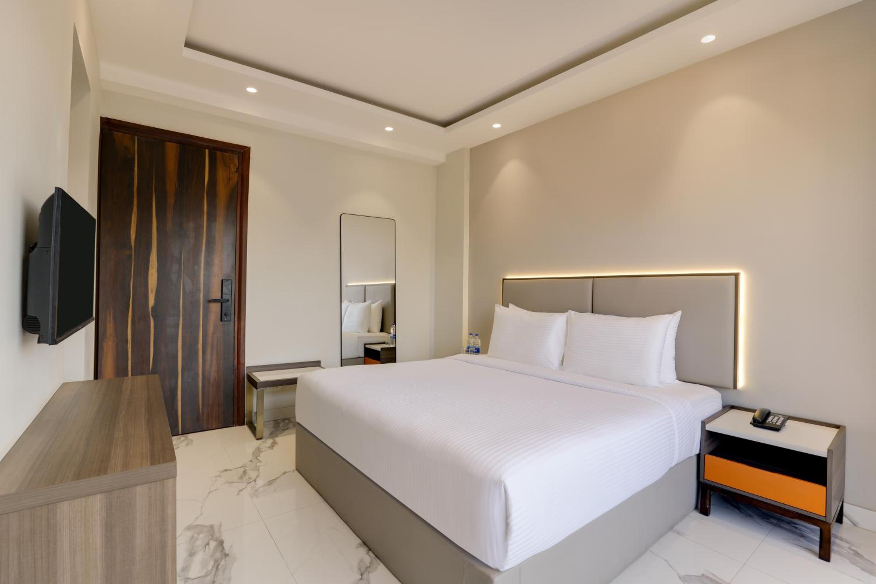 Executive King Room with Balcony photo 2