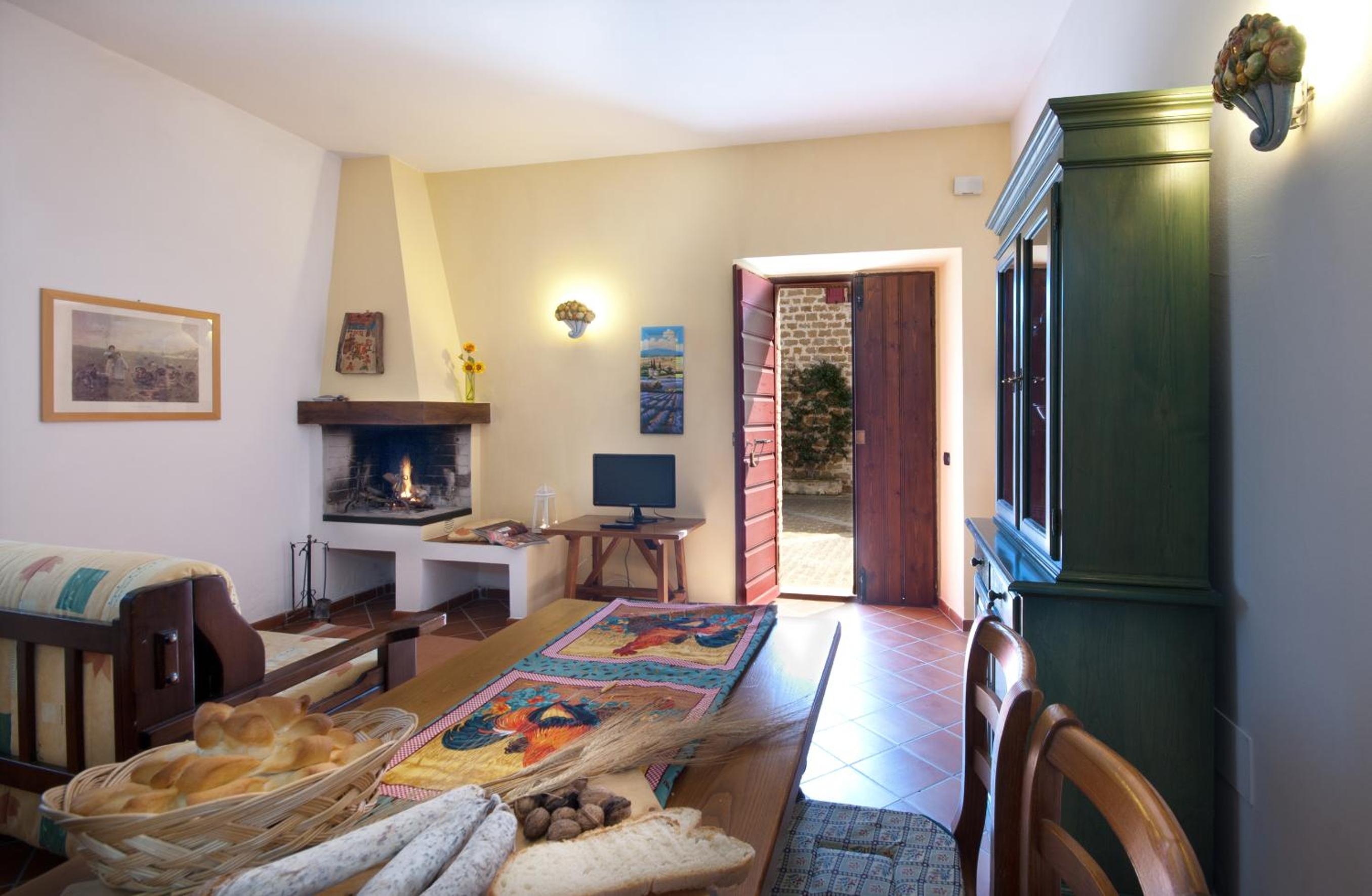 Family Apartment (4 Adults + 2 Children)
