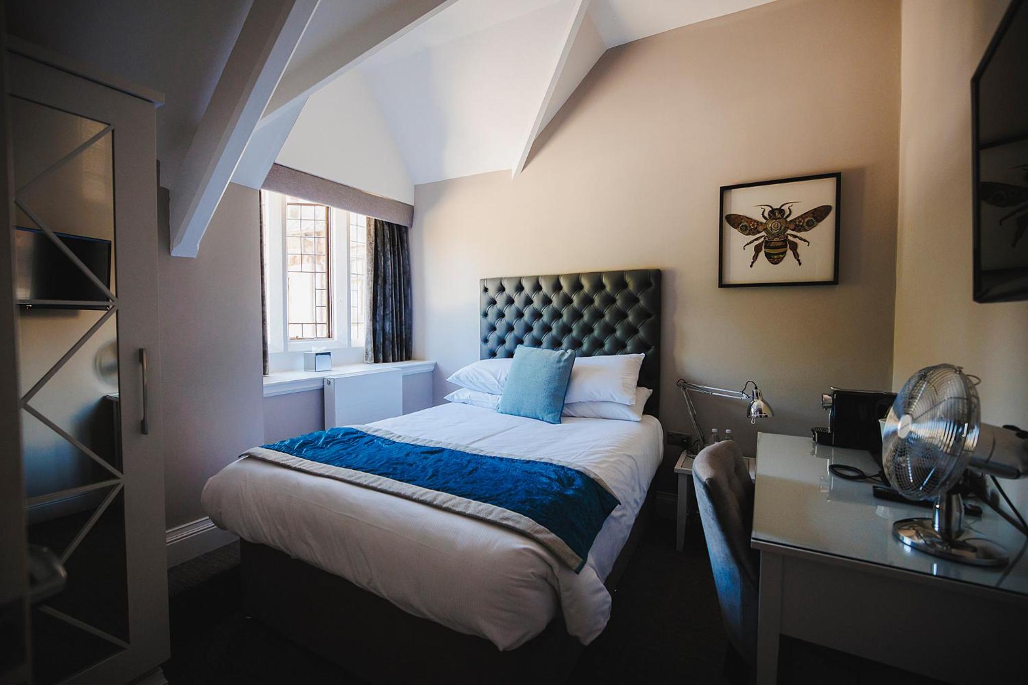 Standard Double Room photo 2