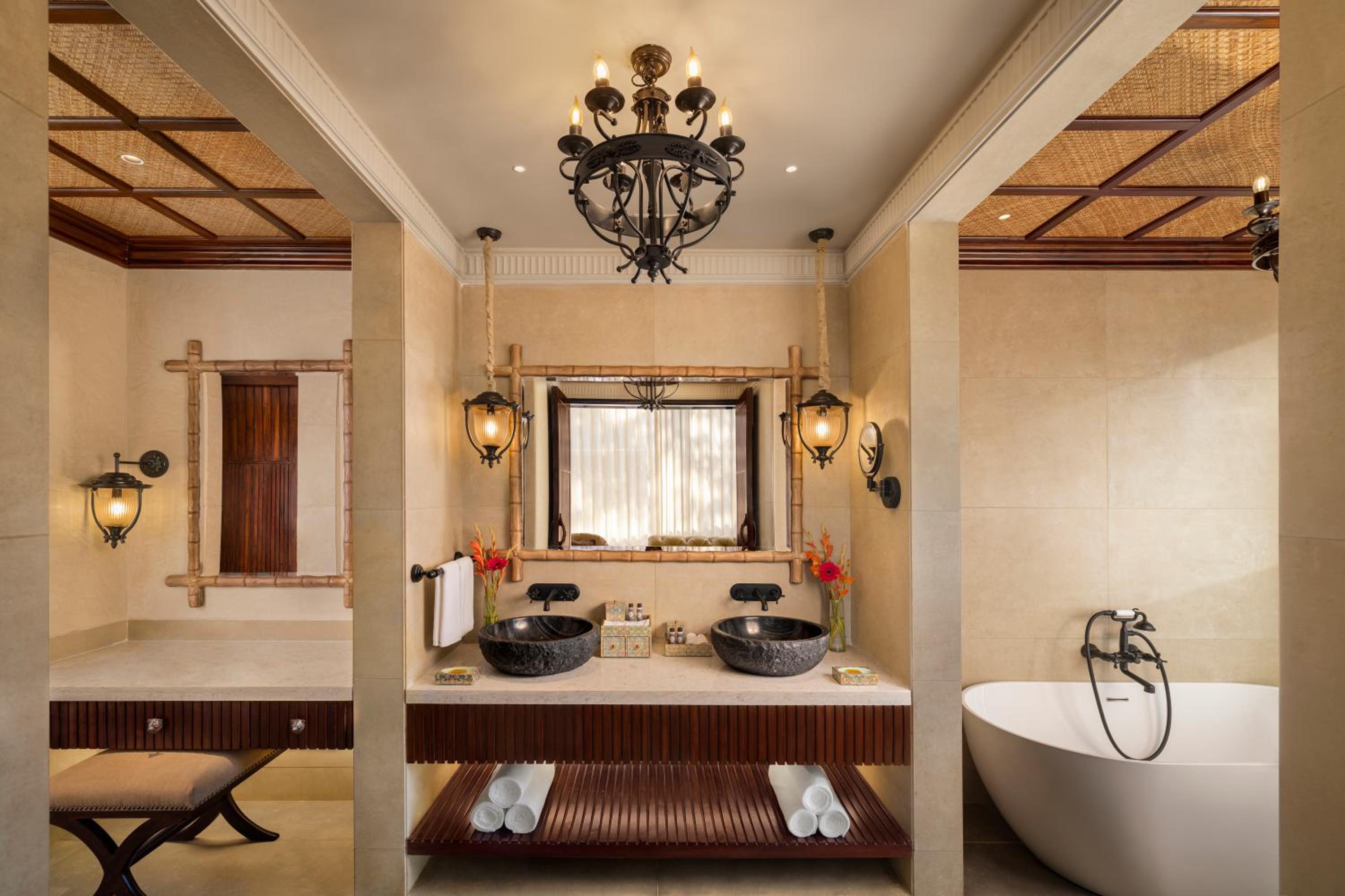 Grand Luxury Room with Balcony photo 3