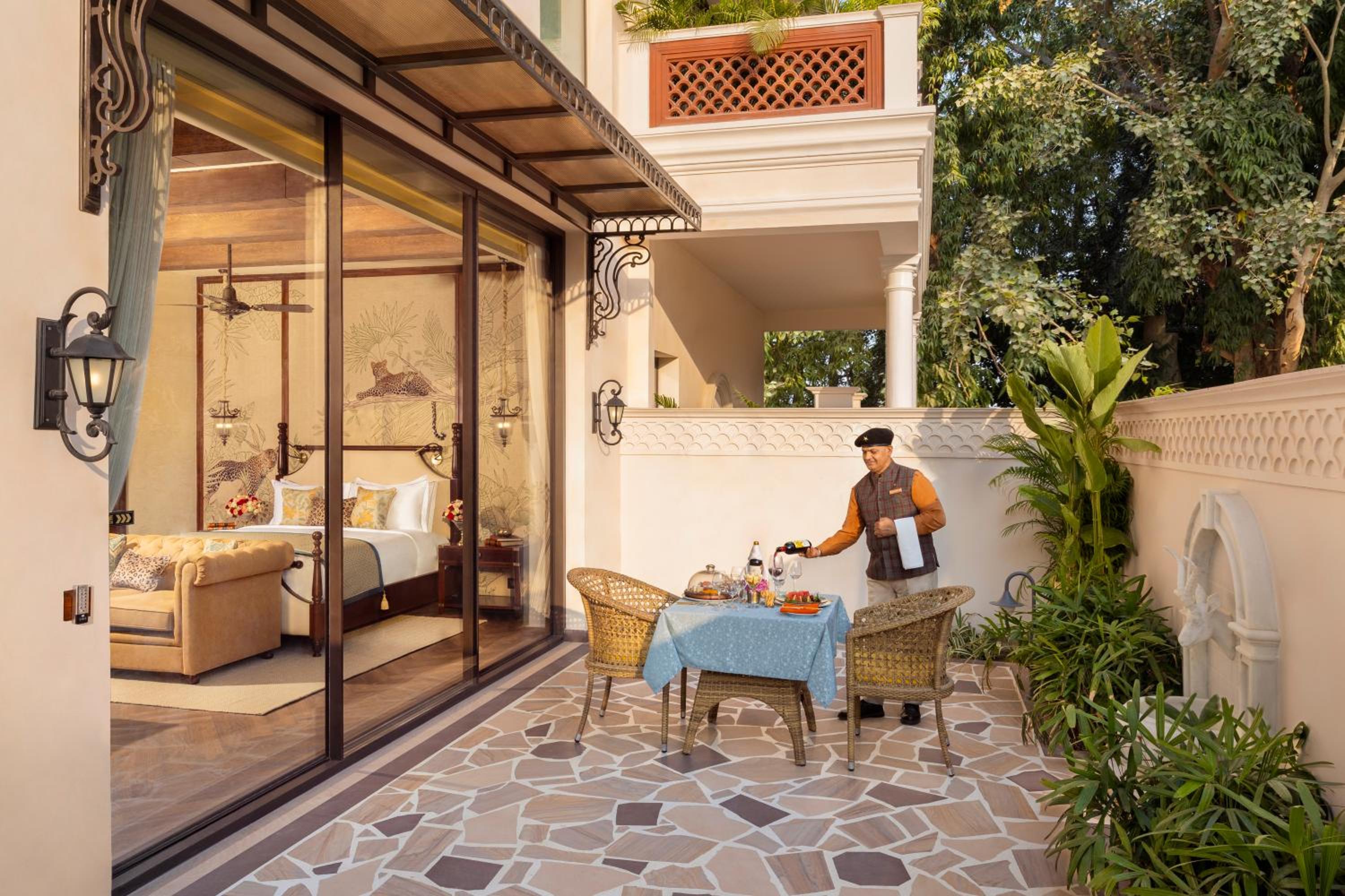 Grand Luxury Room with Private Courtyard photo 3