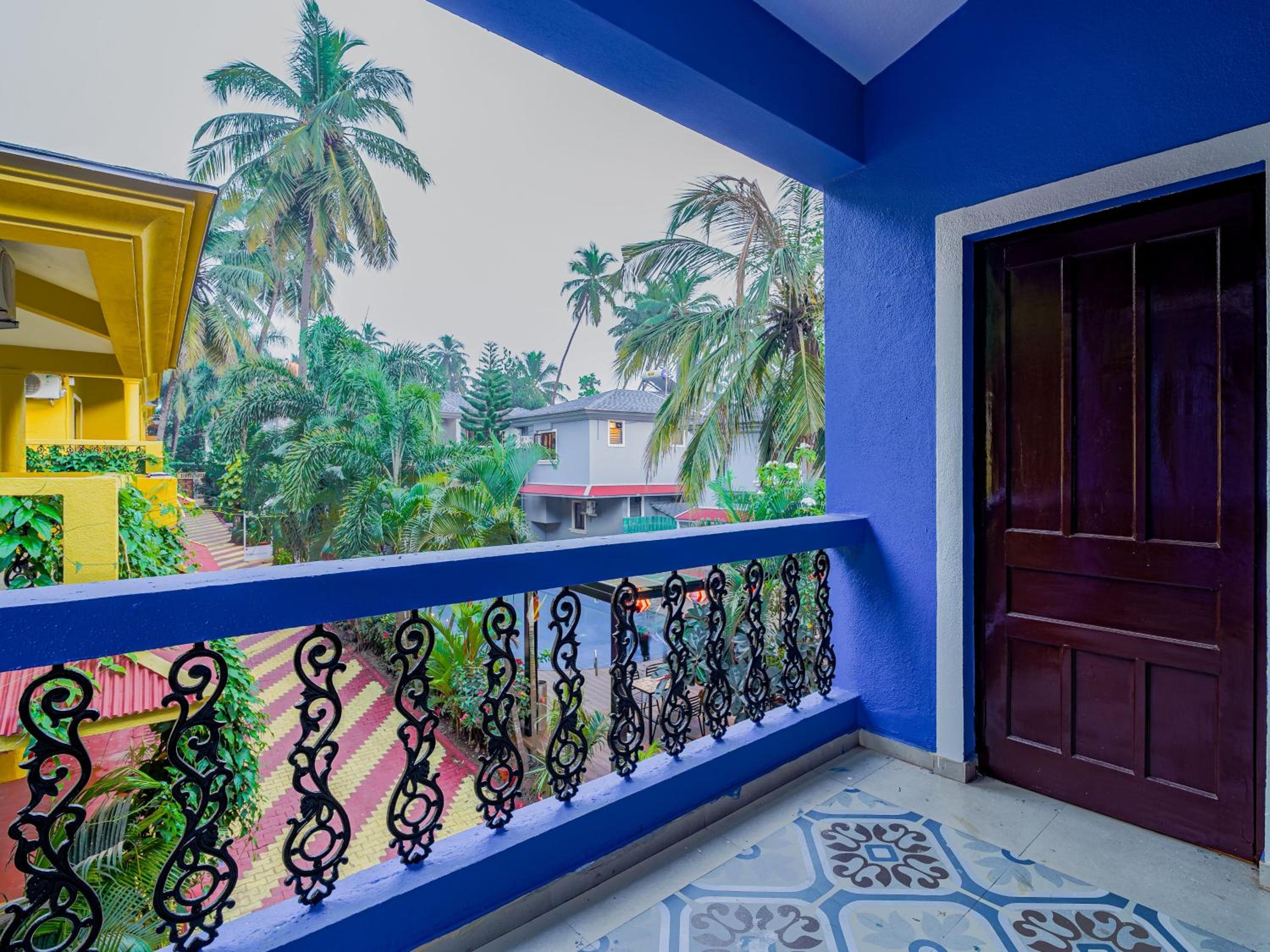 Bed in 4 Bed Mixed Dormitory with Balcony photo 1