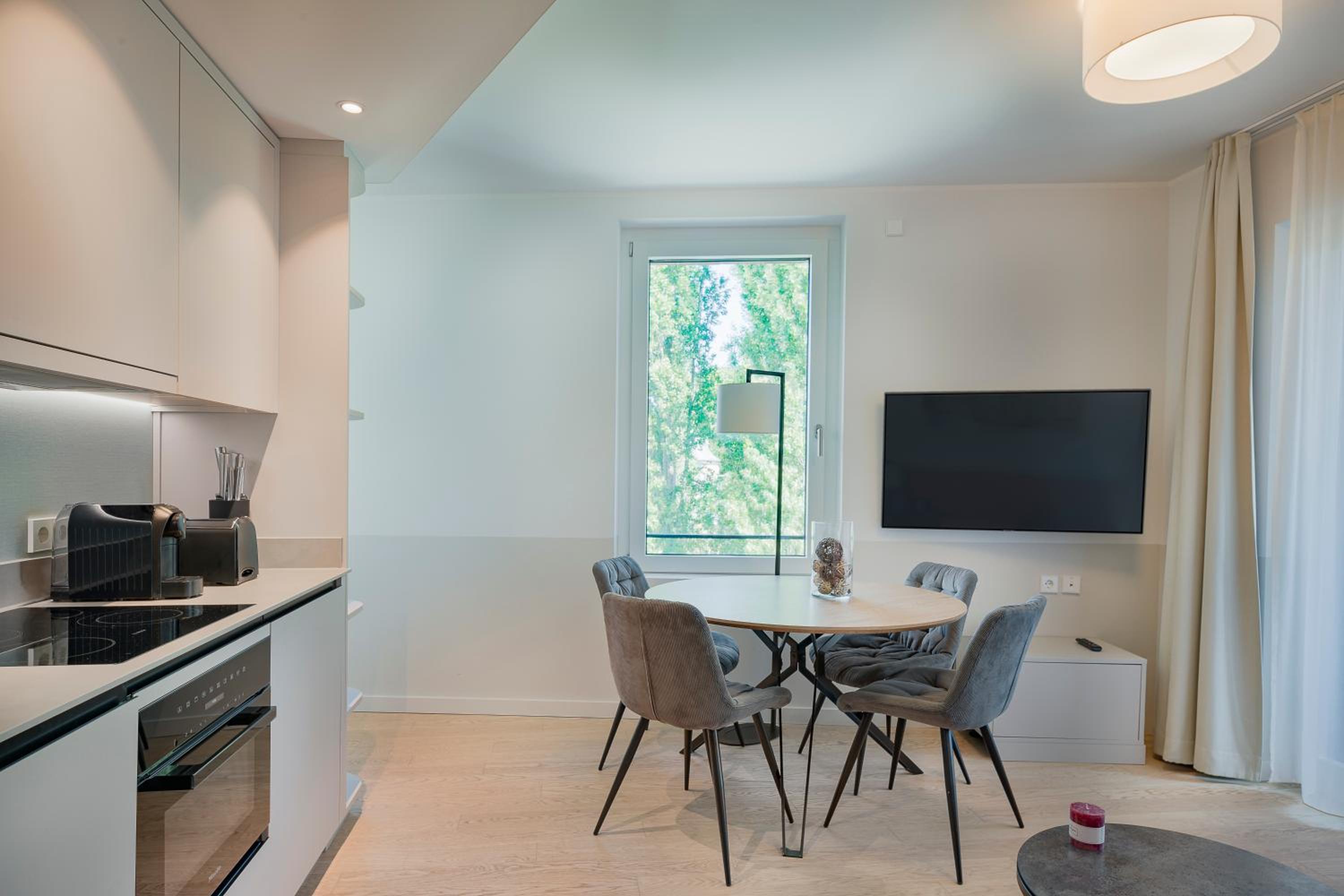 Superior Suite - Photo 2