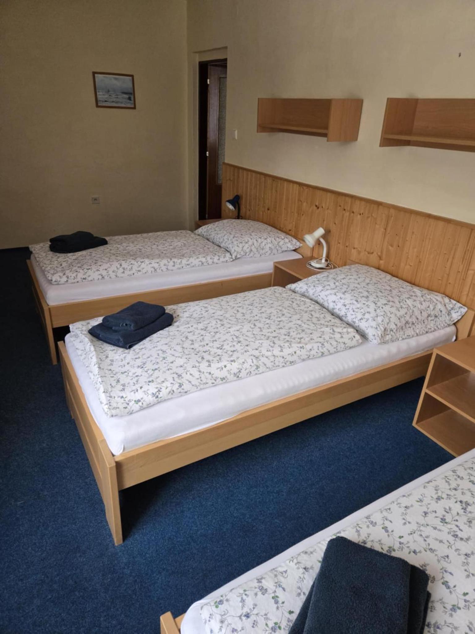 Economy Triple Room photo 1