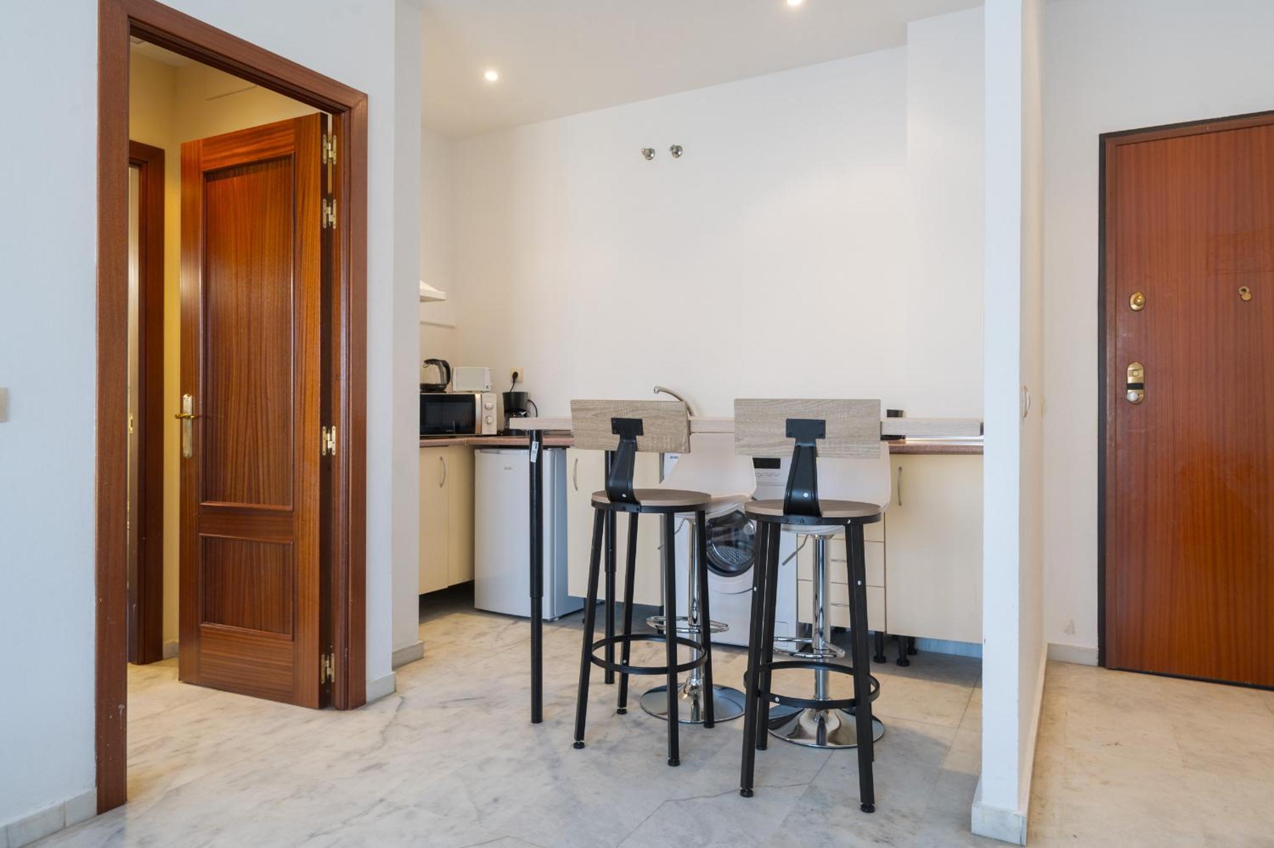 One-Bedroom Deluxe Apartment