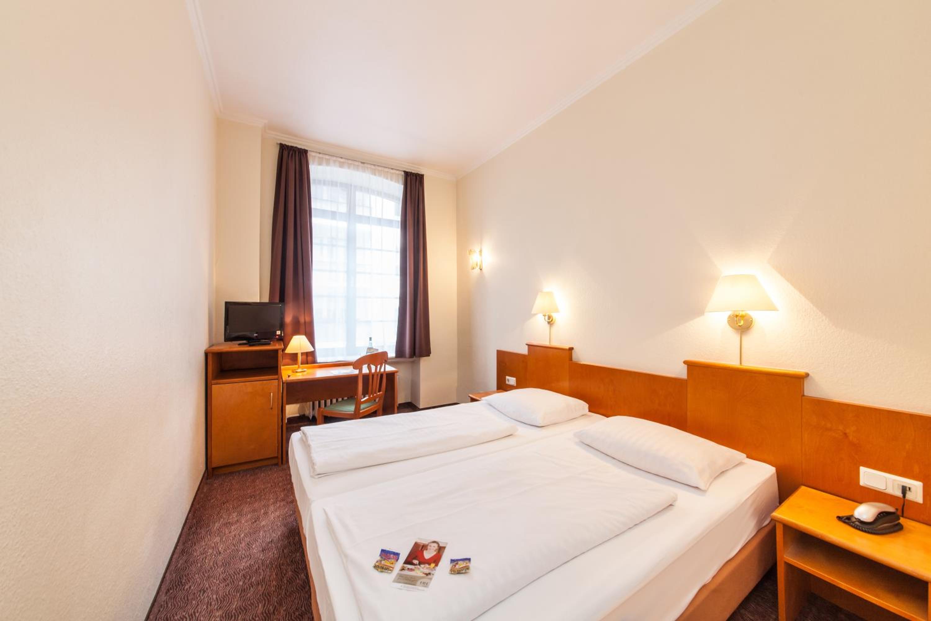Double Room - Photo 1