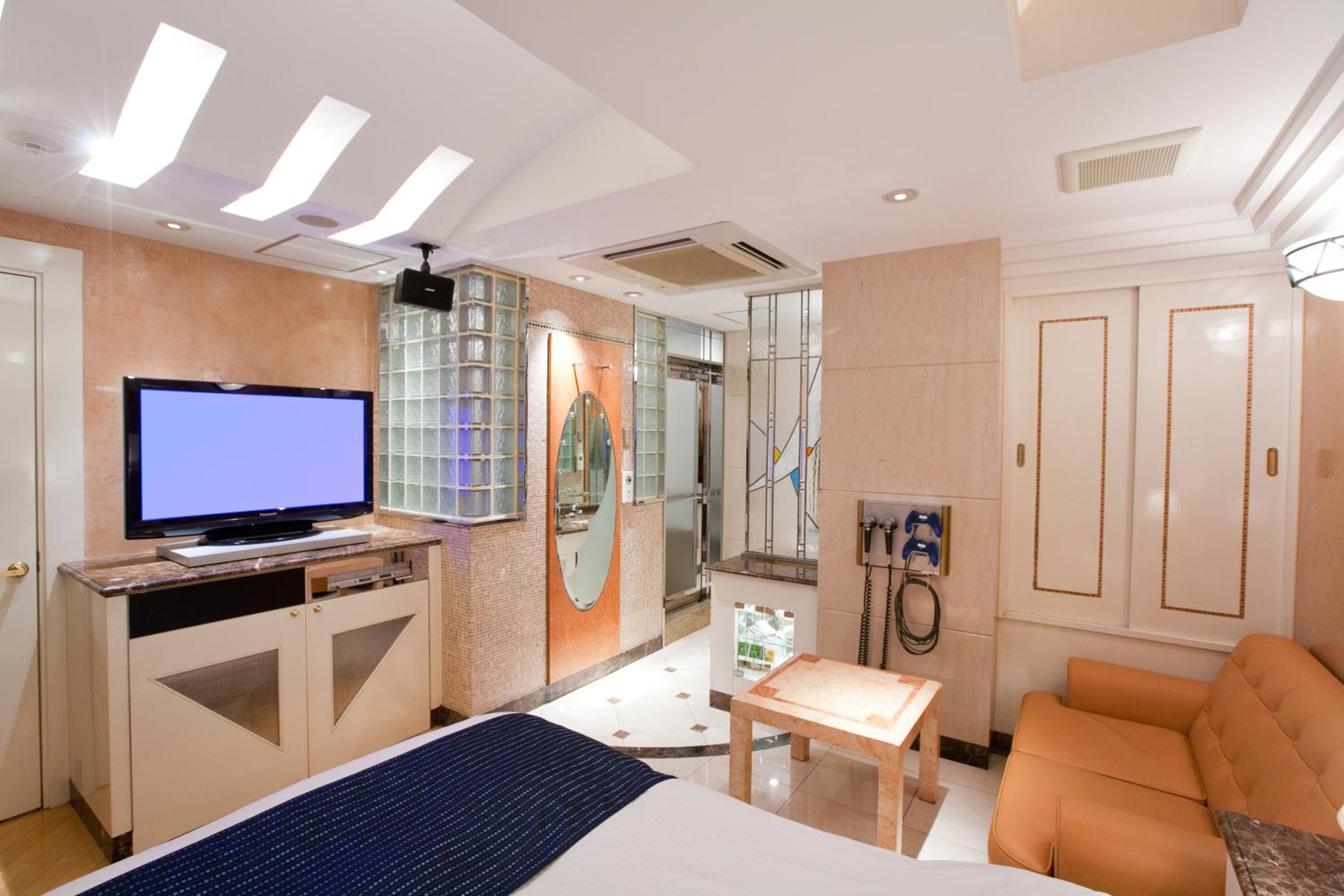 Standard Queen Room photo 3
