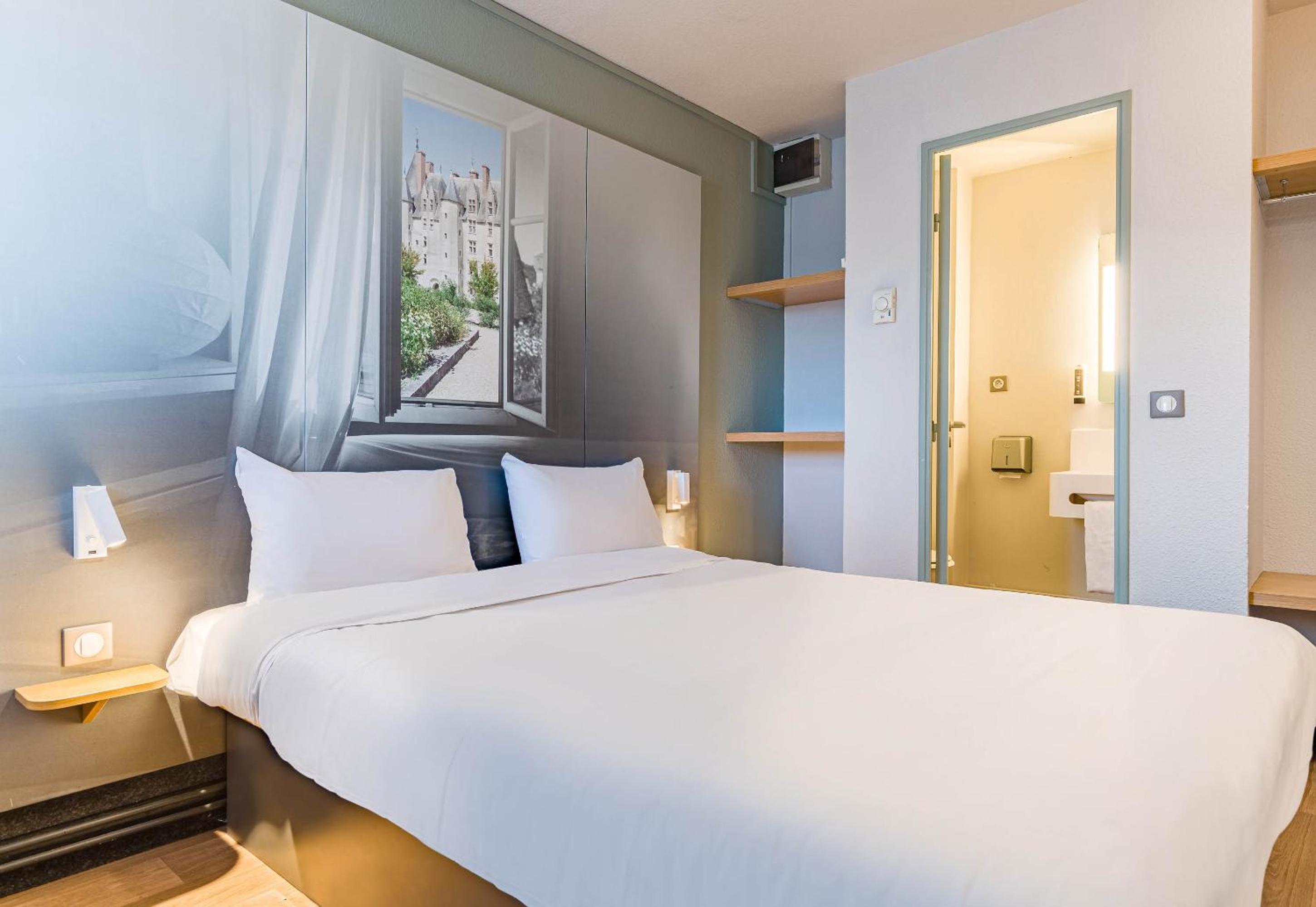 Double Room - Photo 6