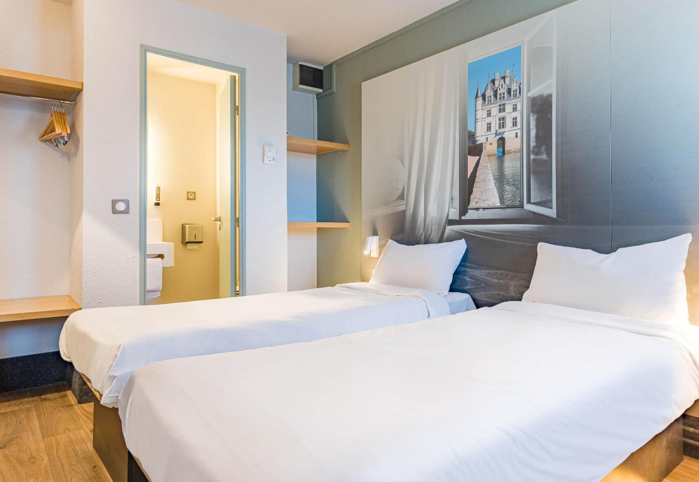 Twin Room - Photo 4