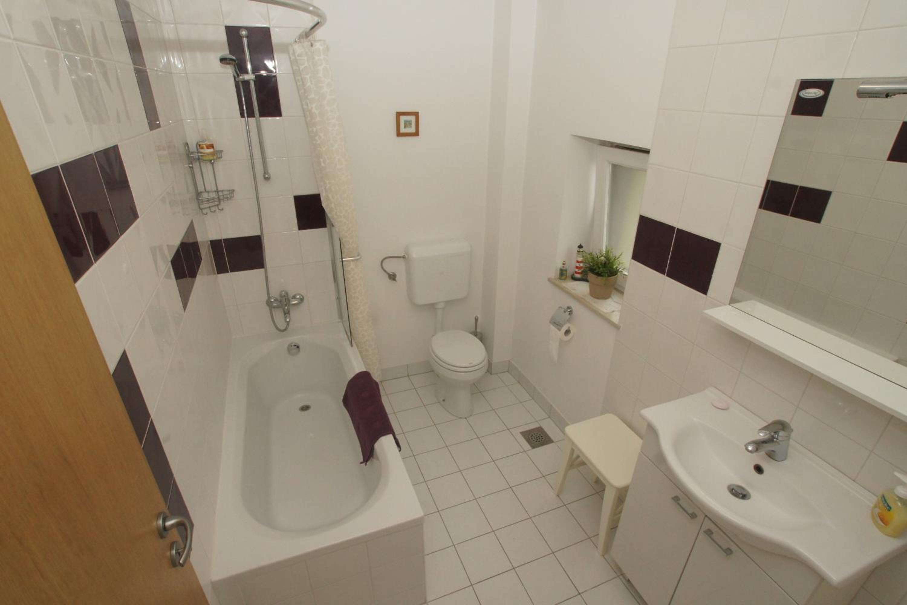 Four-Bedroom House photo 1