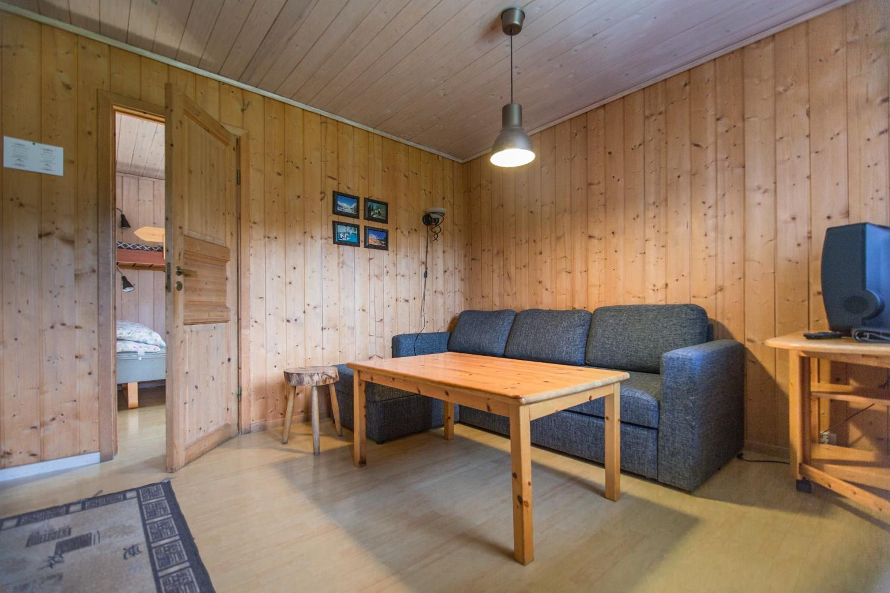 One-Bedroom Cottage - Photo 5