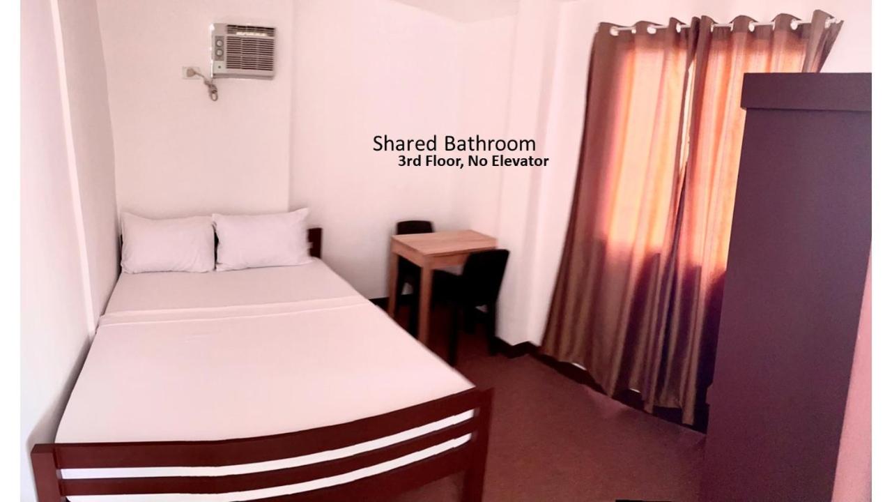 Double Room with Shared Bathroom photo 1