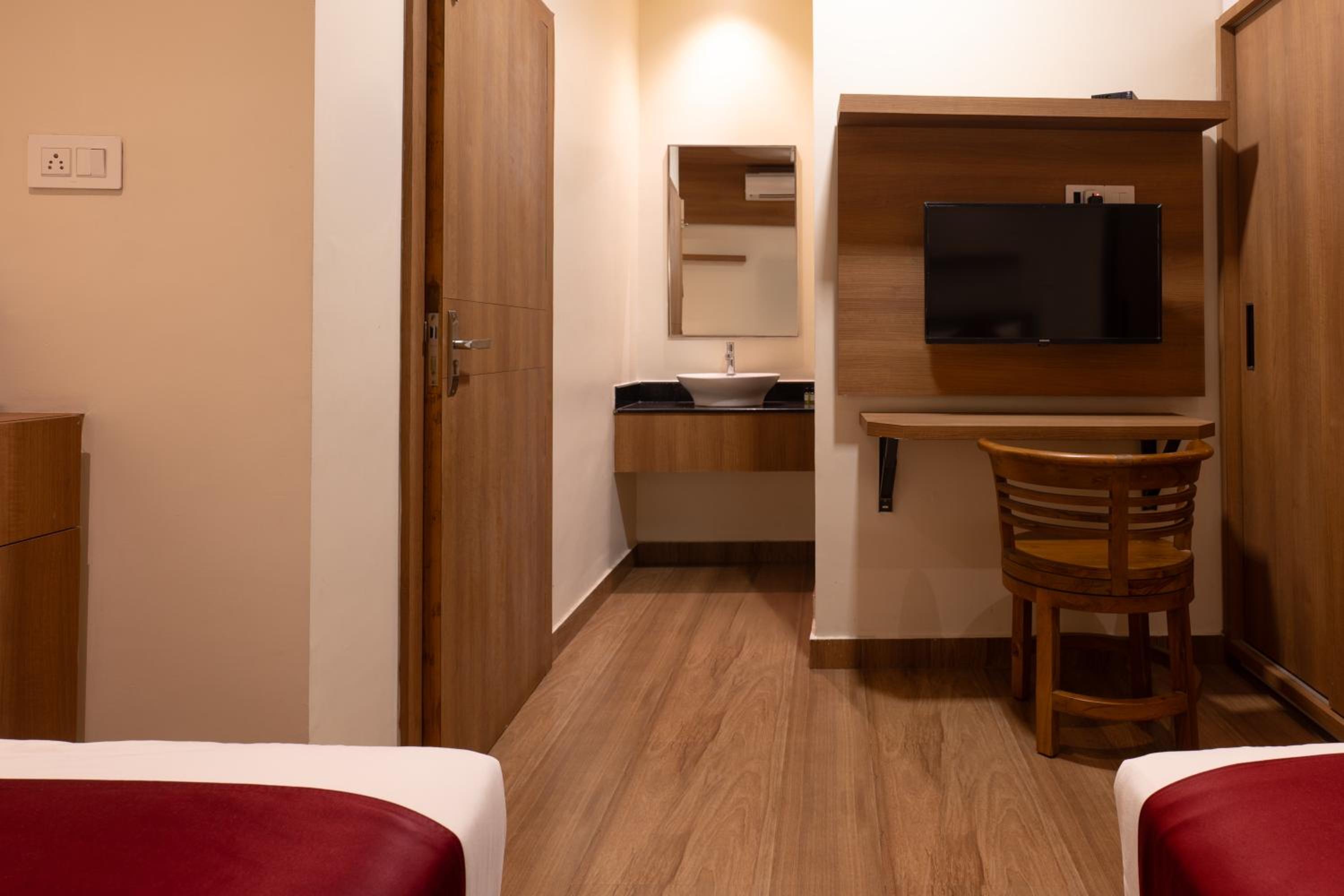 Double or Twin Room photo 2
