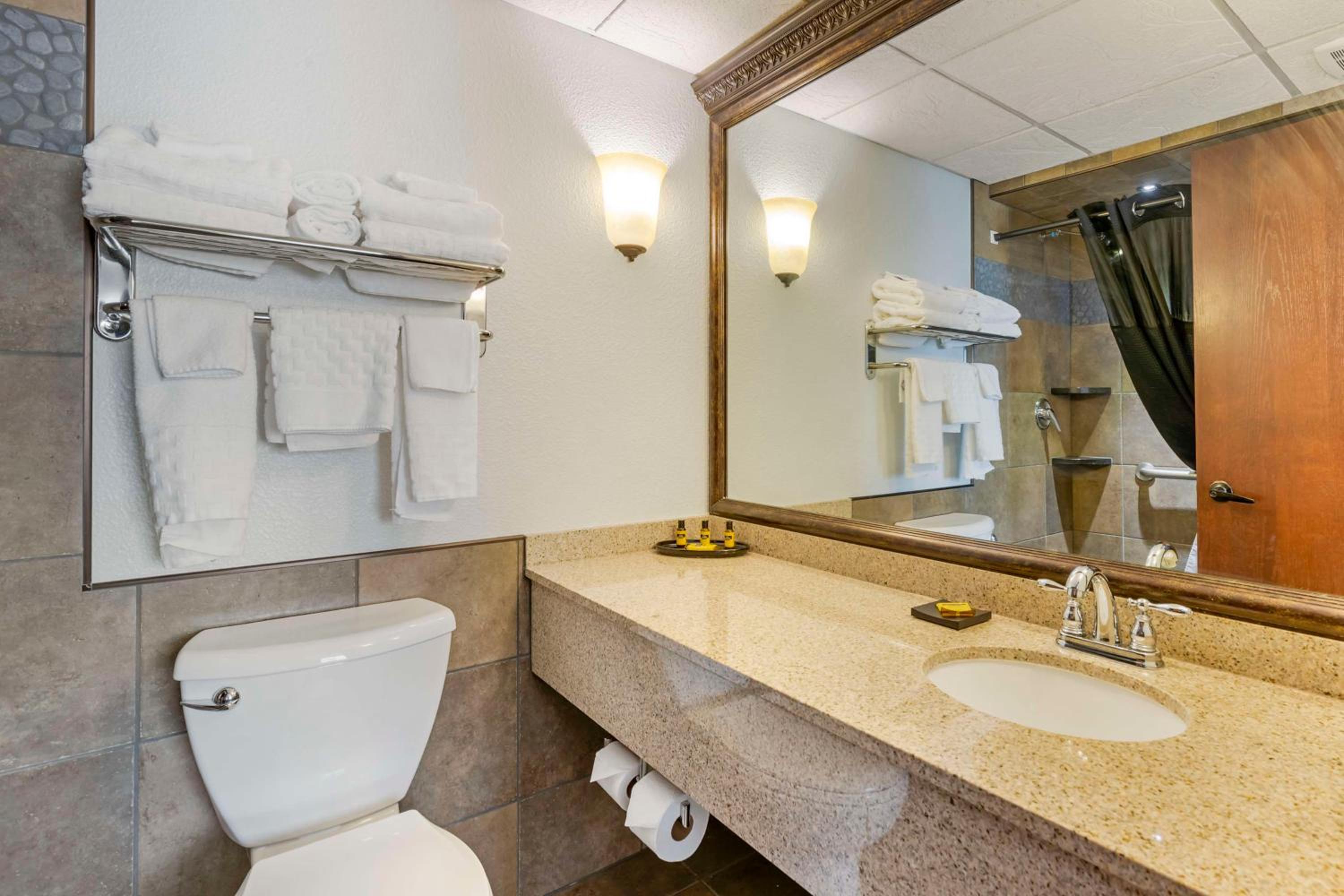 Queen Suite with Three Queen Beds