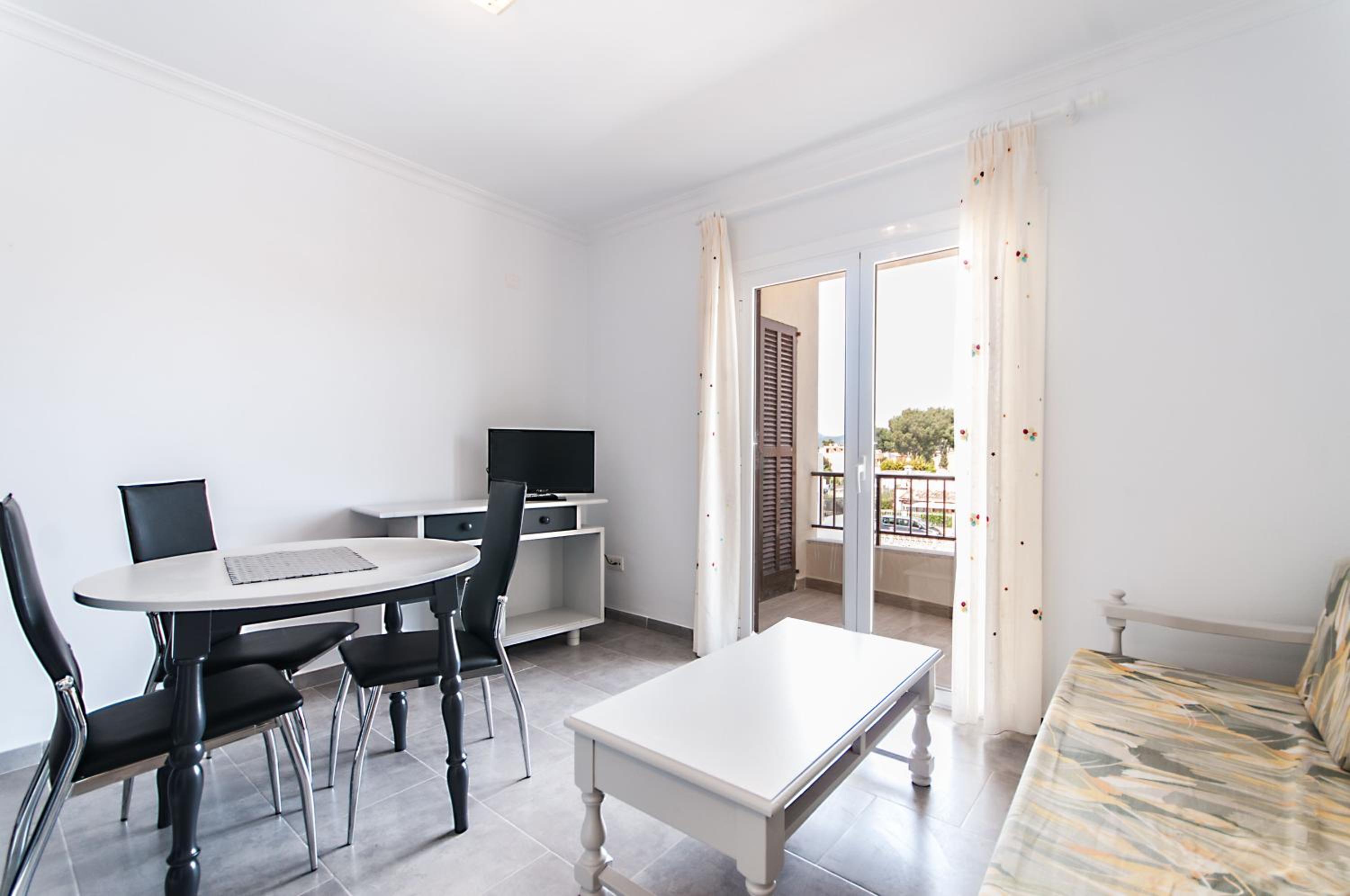 Apartamento de una habitación con terraza