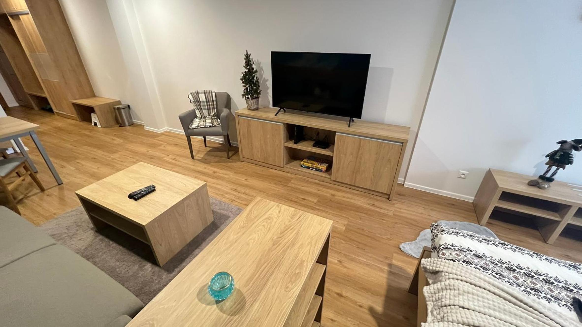 Studio Apartment with One Double Bed - Photo 26