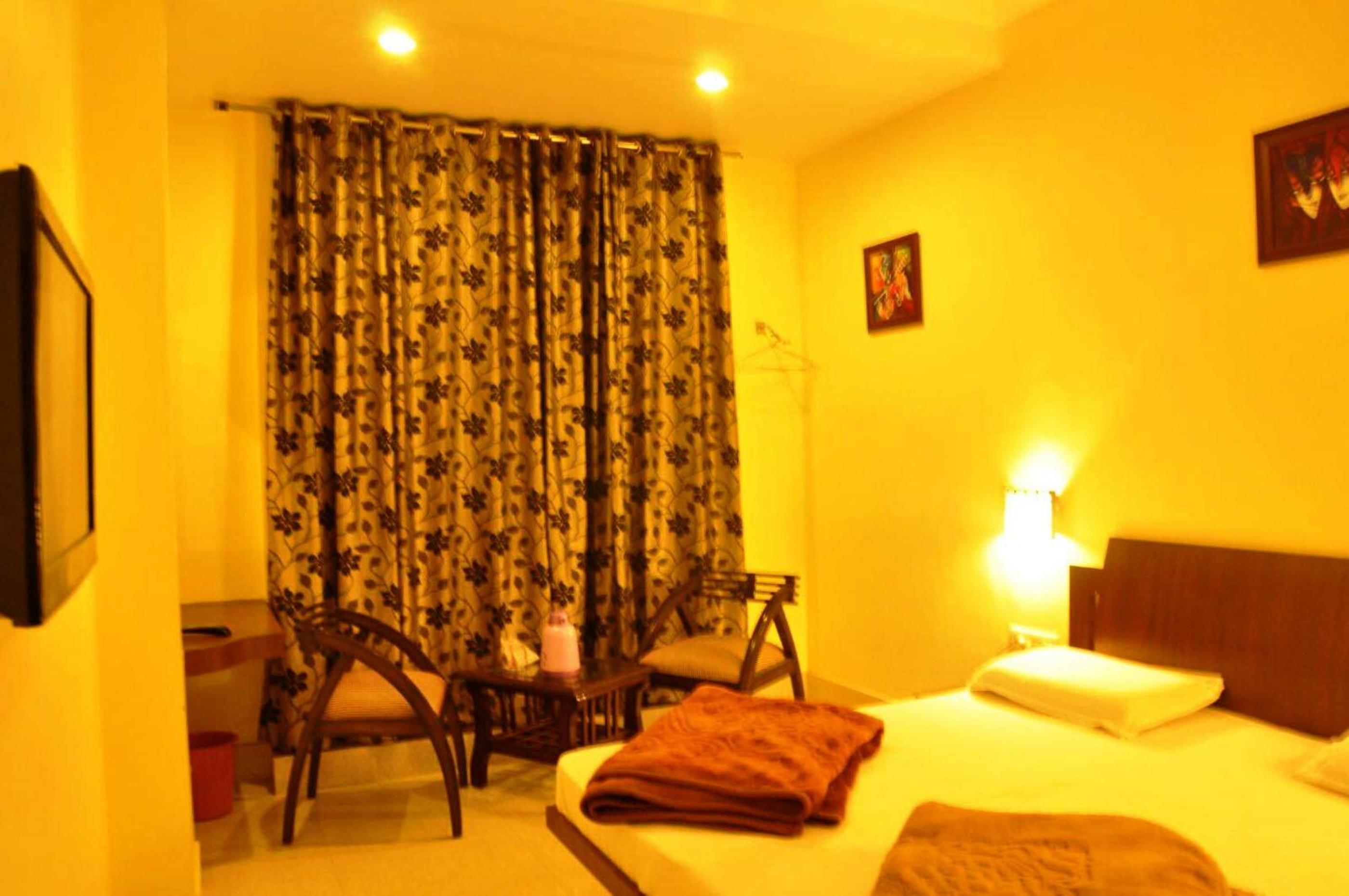 Deluxe Double Room - Photo 28