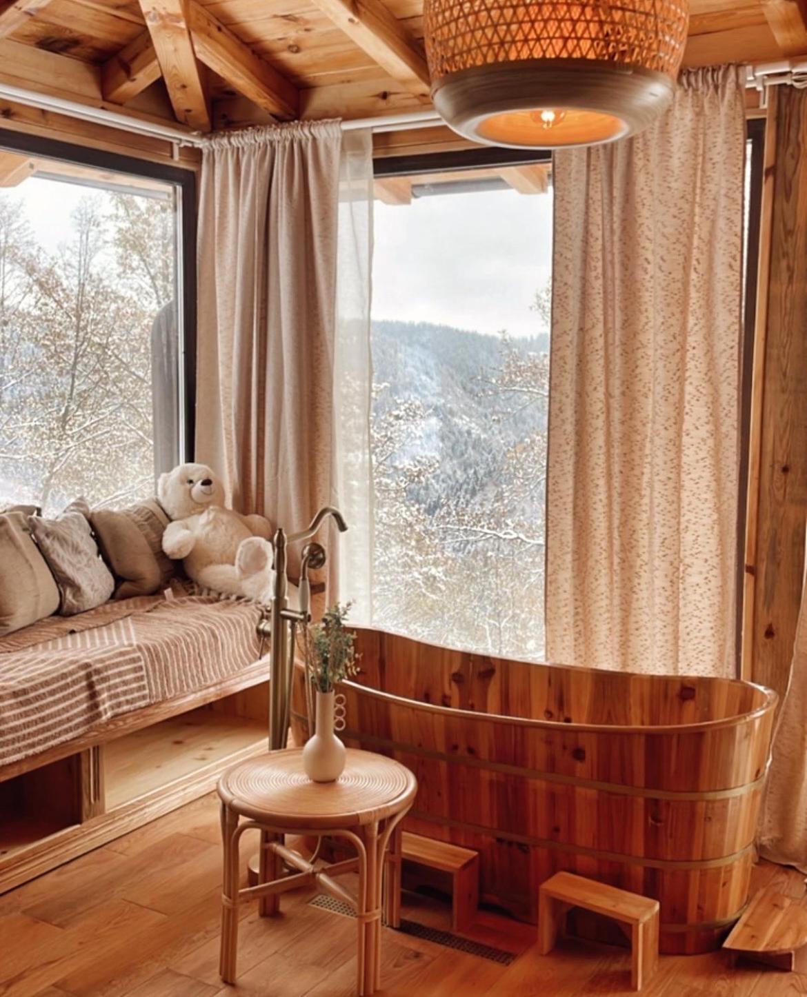 Superior Chalet photo 2