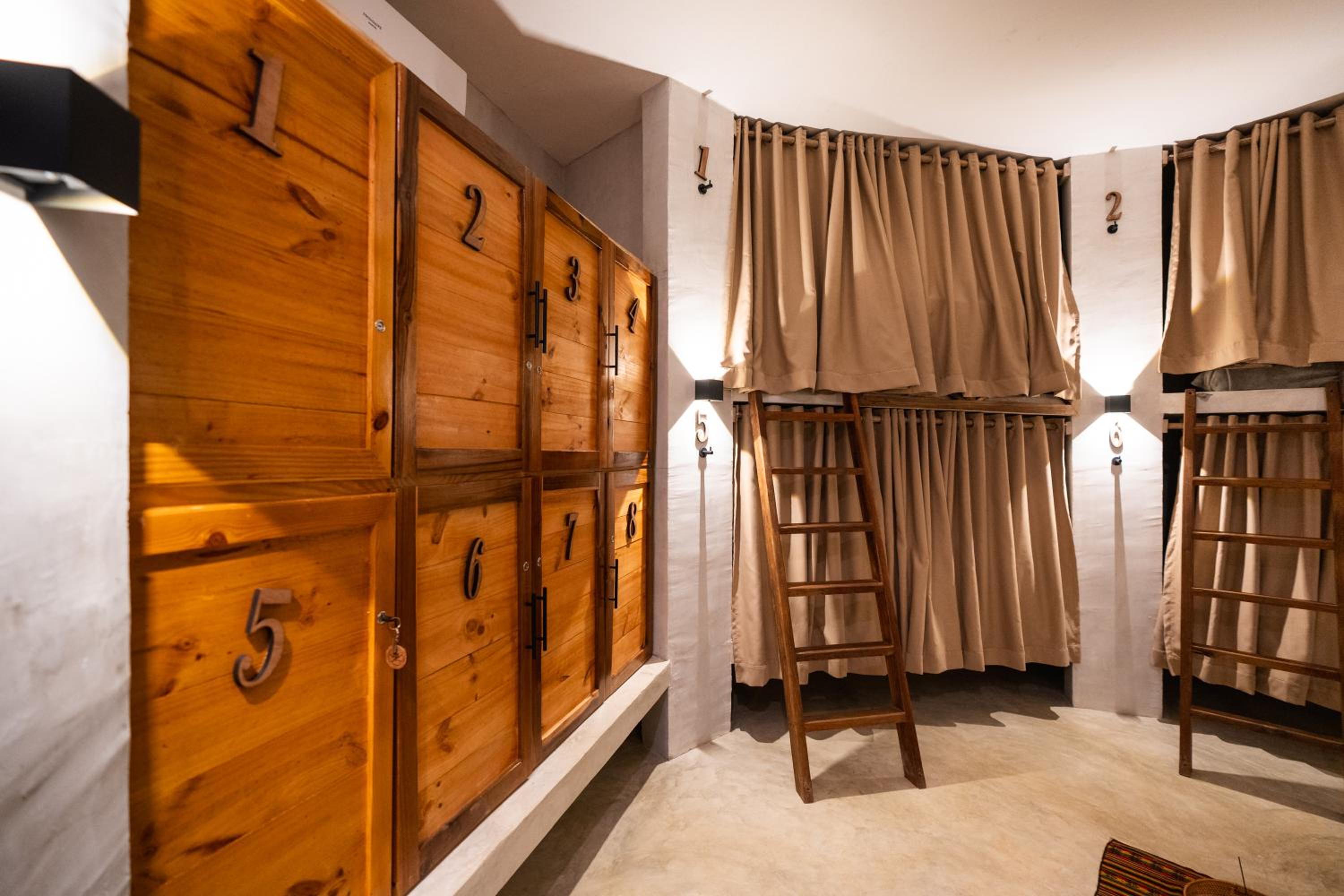 Bed in 8-Bed Mixed Dormitory Room