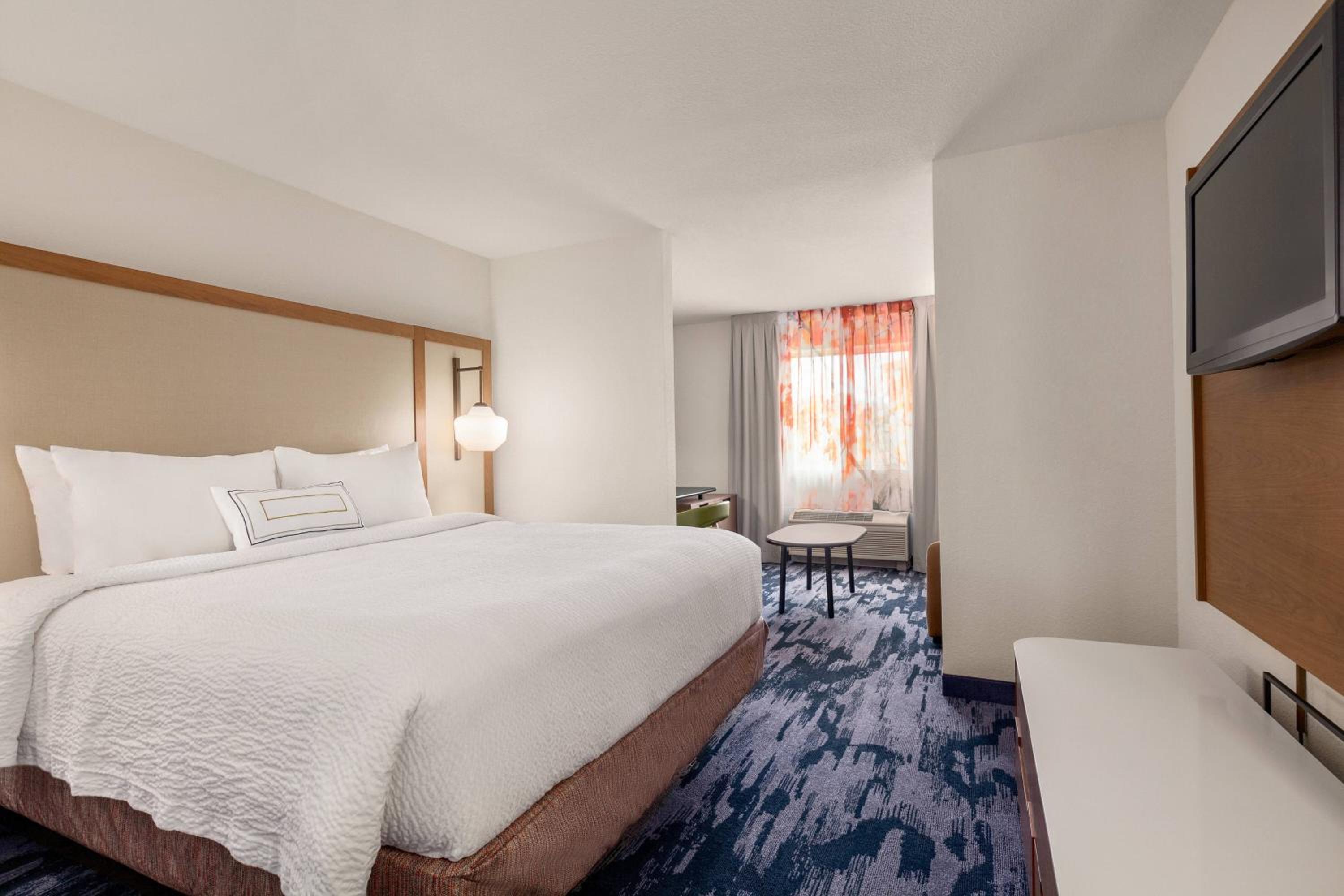 King Suite with Sofa Bed - Photo 2