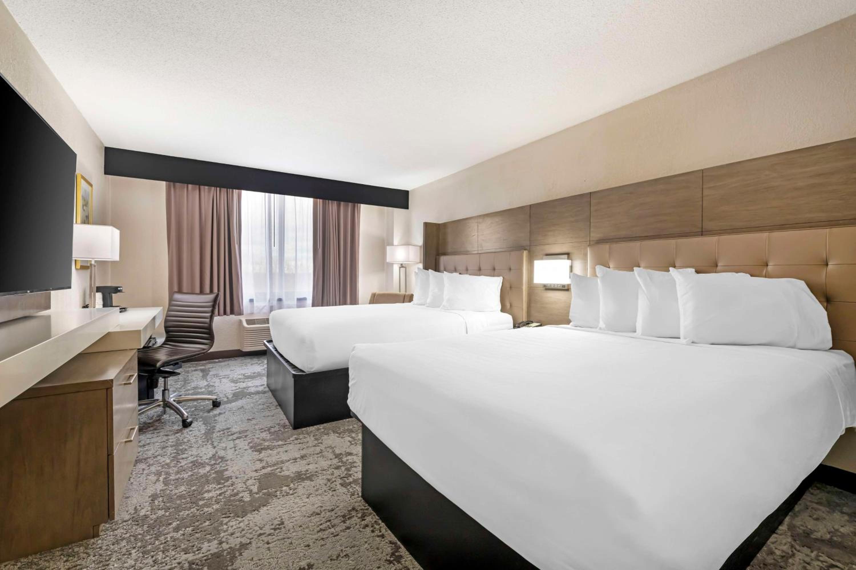 Queen Room with Two Queen Beds - Non-Smoking