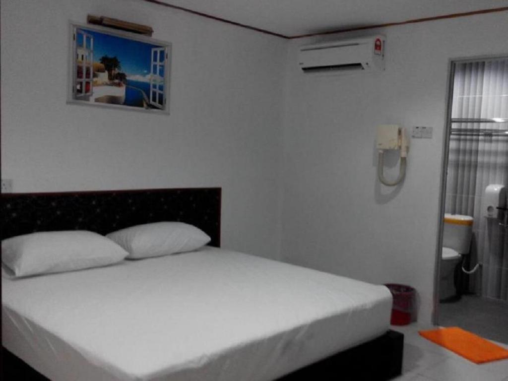 Deluxe King Room photo 3
