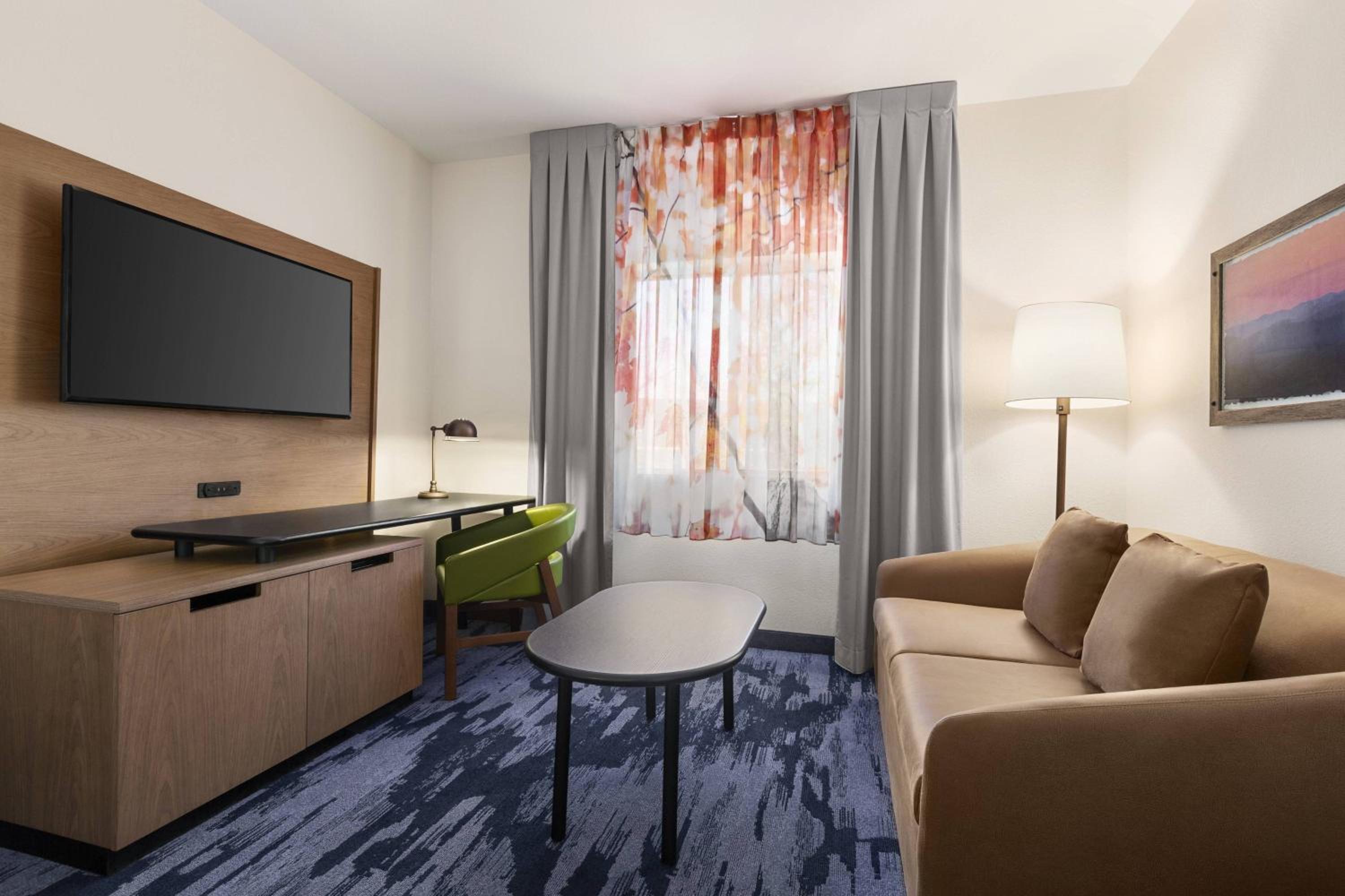 King Suite with Sofa Bed - Photo 2