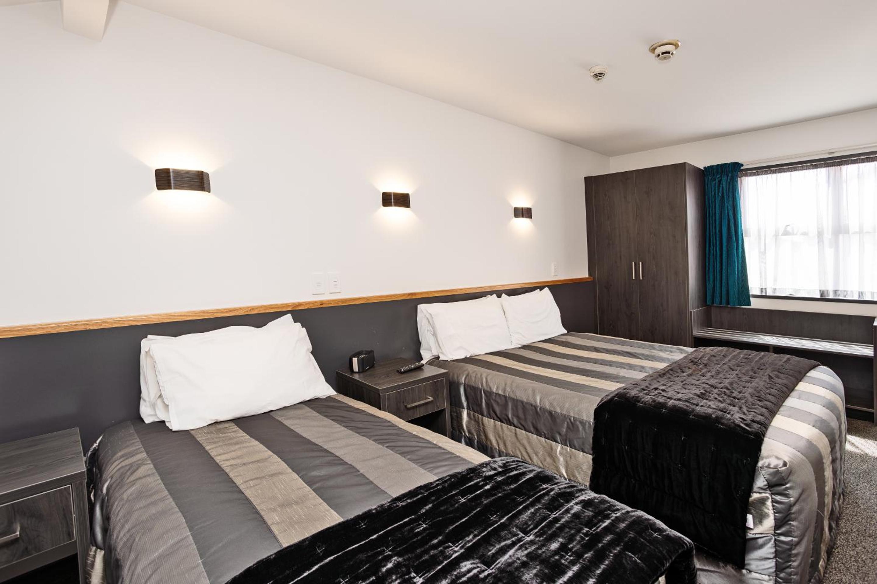 Superior Double or Twin Room - Photo 6