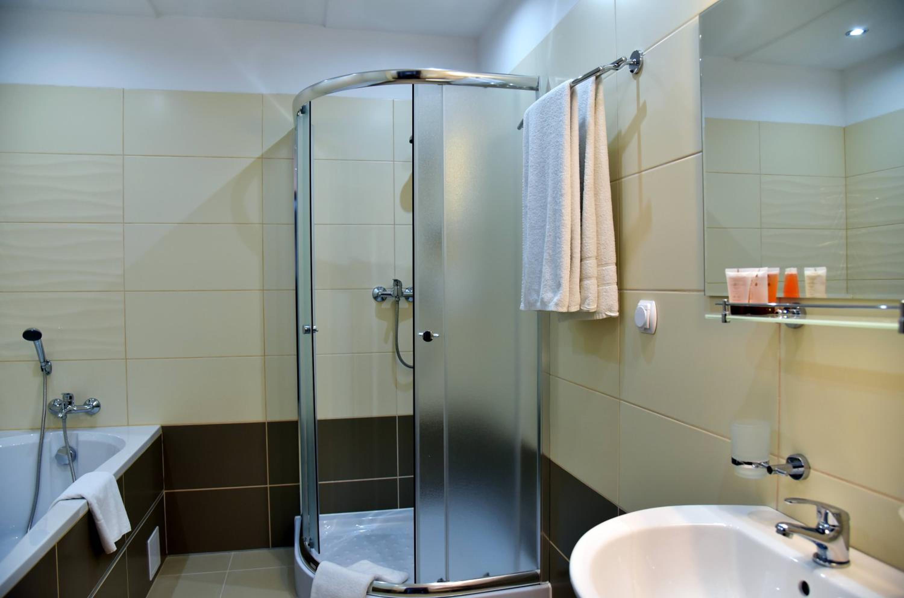 Apartment - Photo 8