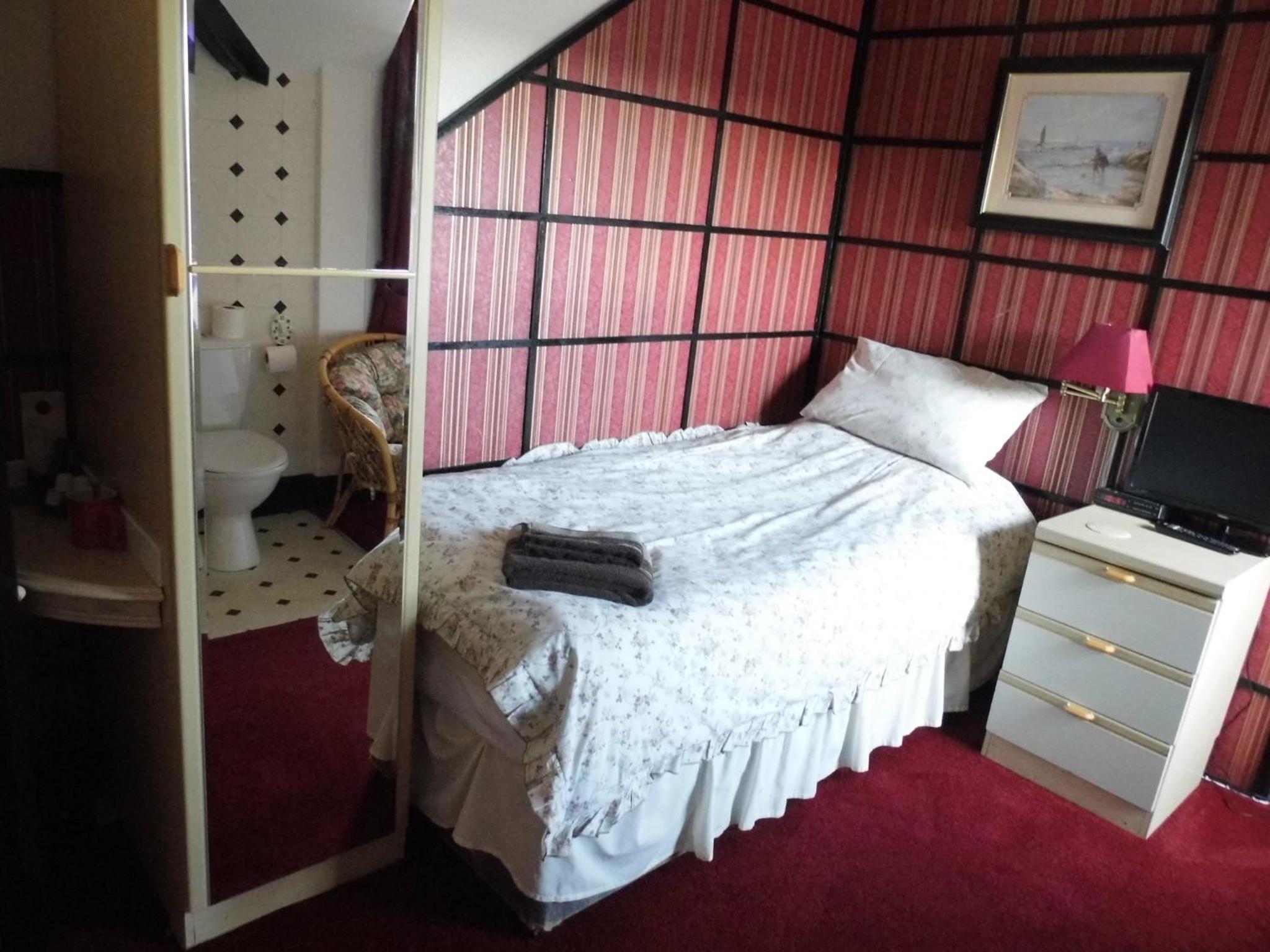 Single Room photo 2