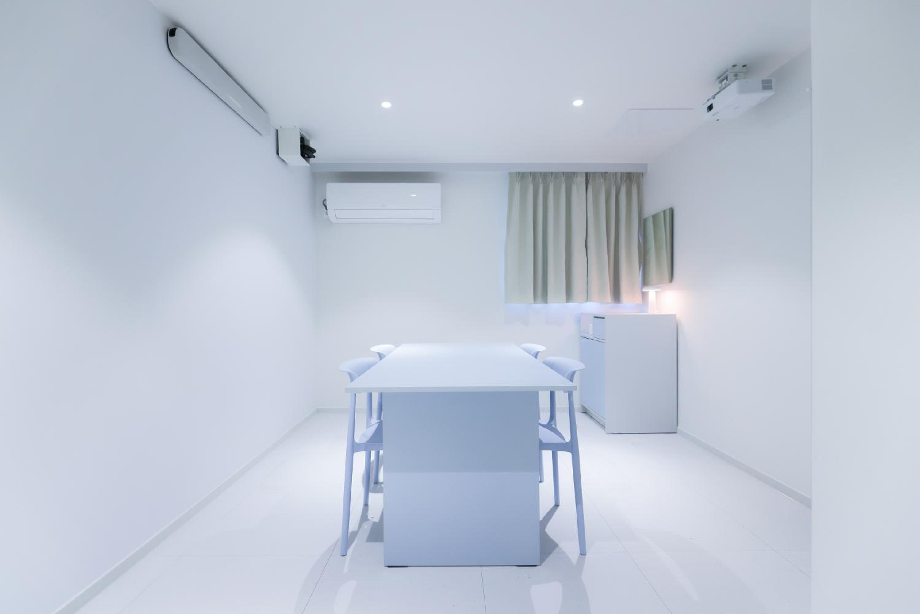 Double or Twin Room - Photo 9