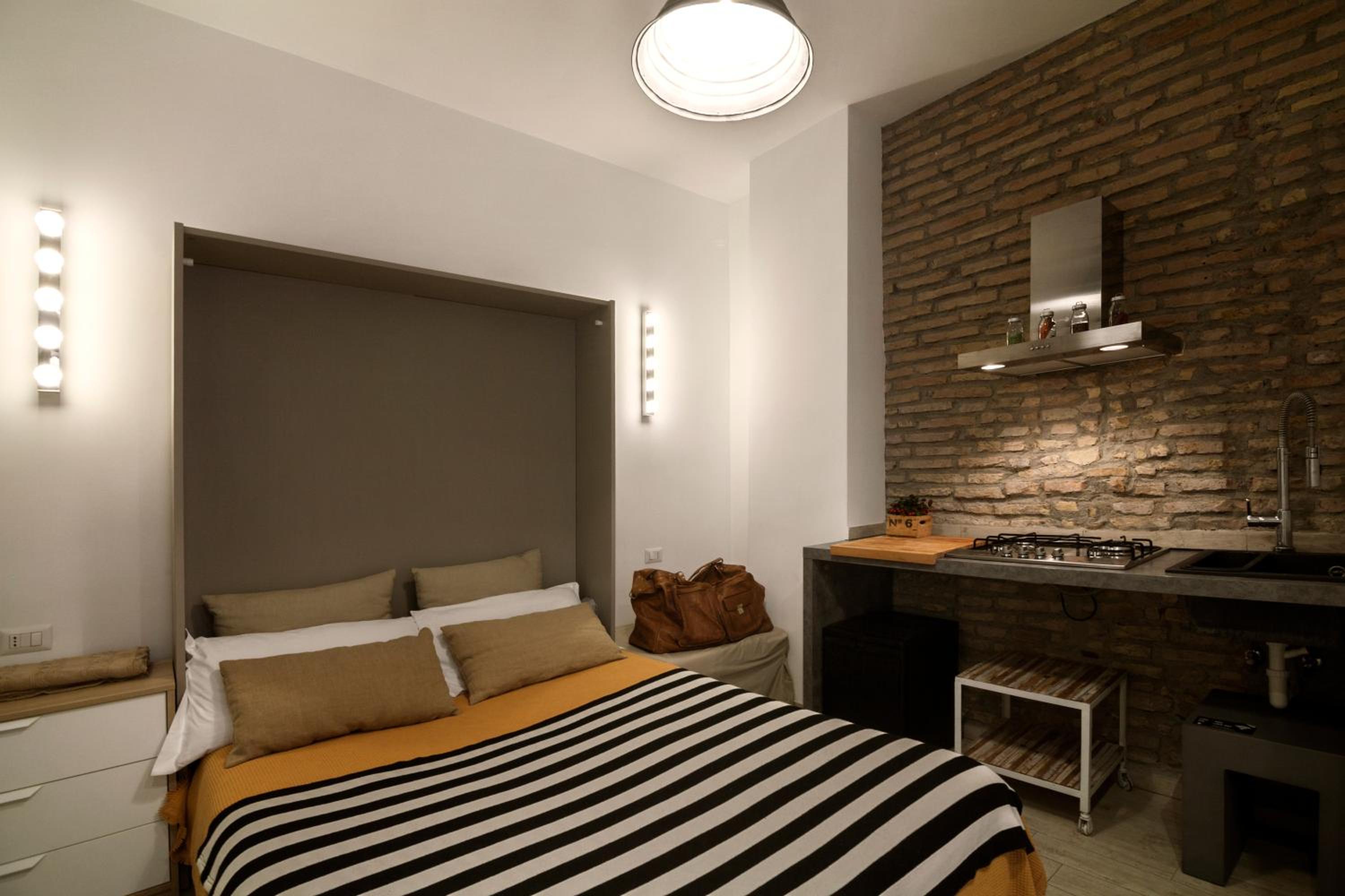Double Room With Private Bathroom photo 2